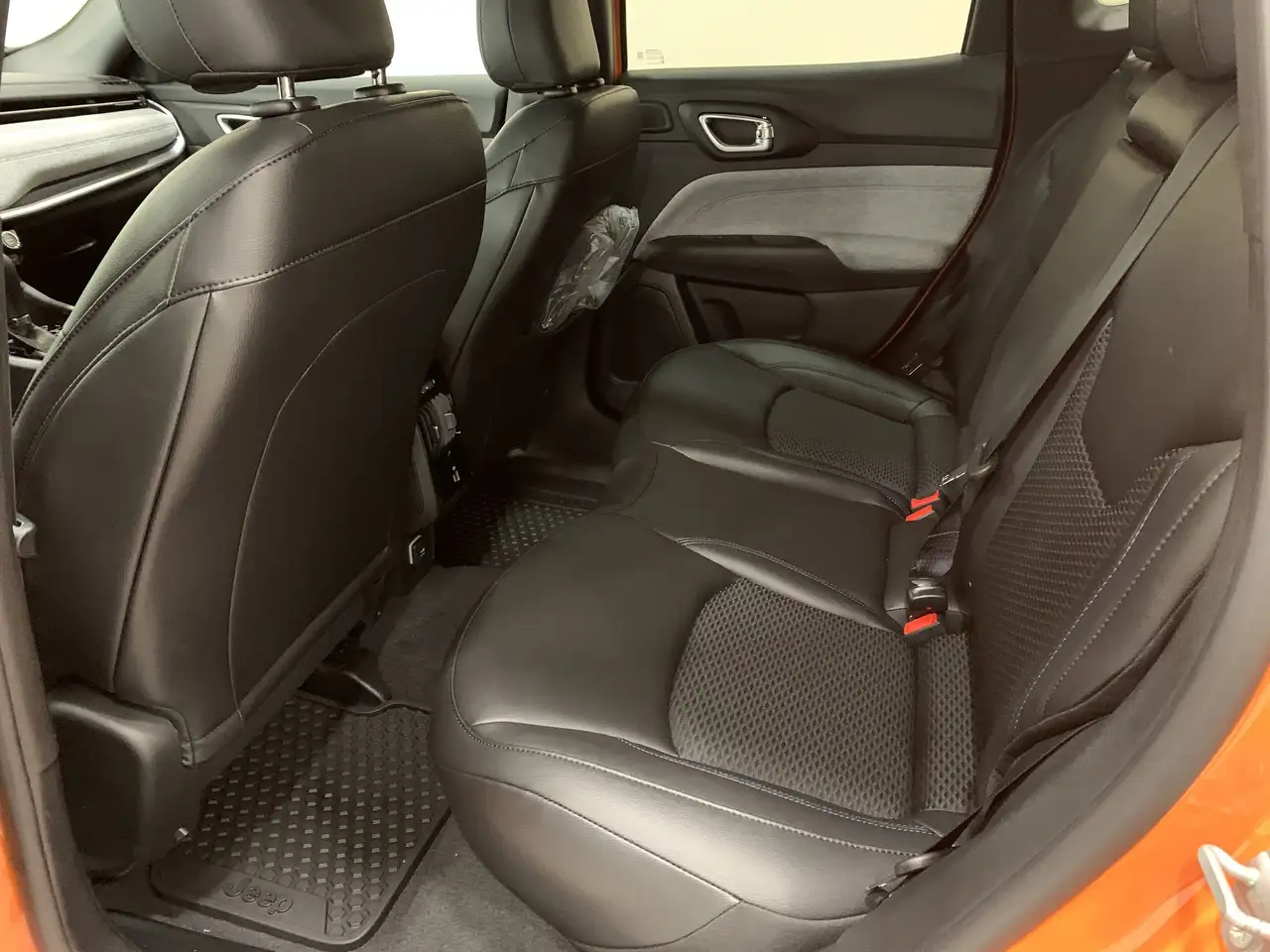 Jeep Compass снимка Jeep Compass