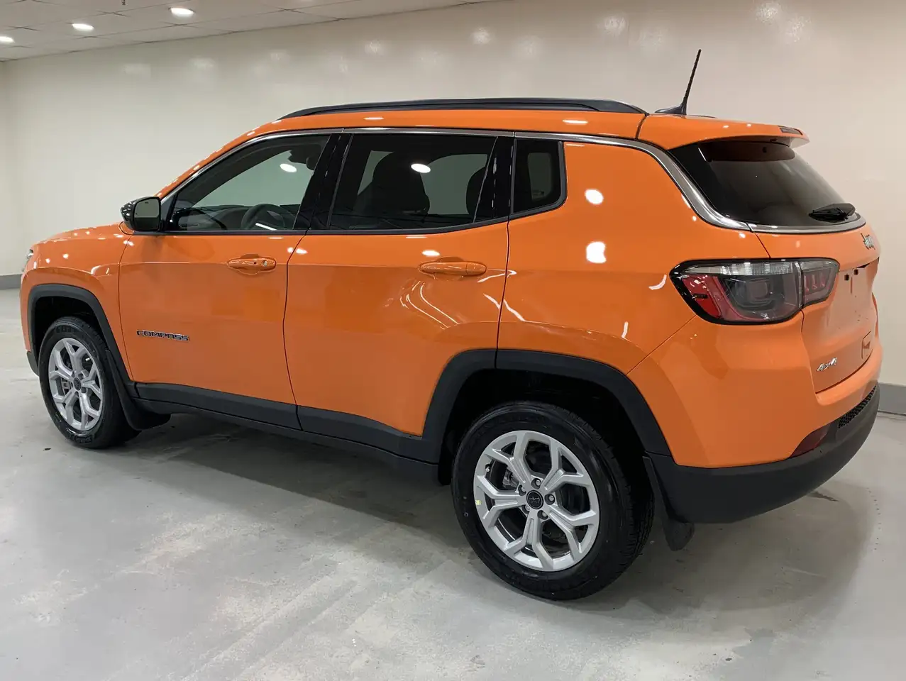 Jeep Compass снимка Jeep Compass