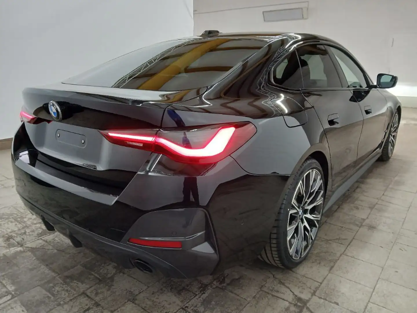 BMW 420 d xDrive Gran Coupe M Sport LASER/STNDHZNG/H&K Schwarz - 2