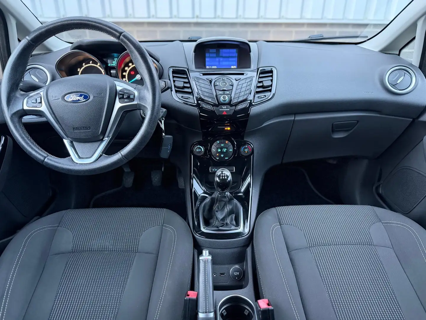 Ford Fiesta 1.0 EcoBoost Titanium |Navi|Airco|CruiseCtrl|PDC|B Braun - 2