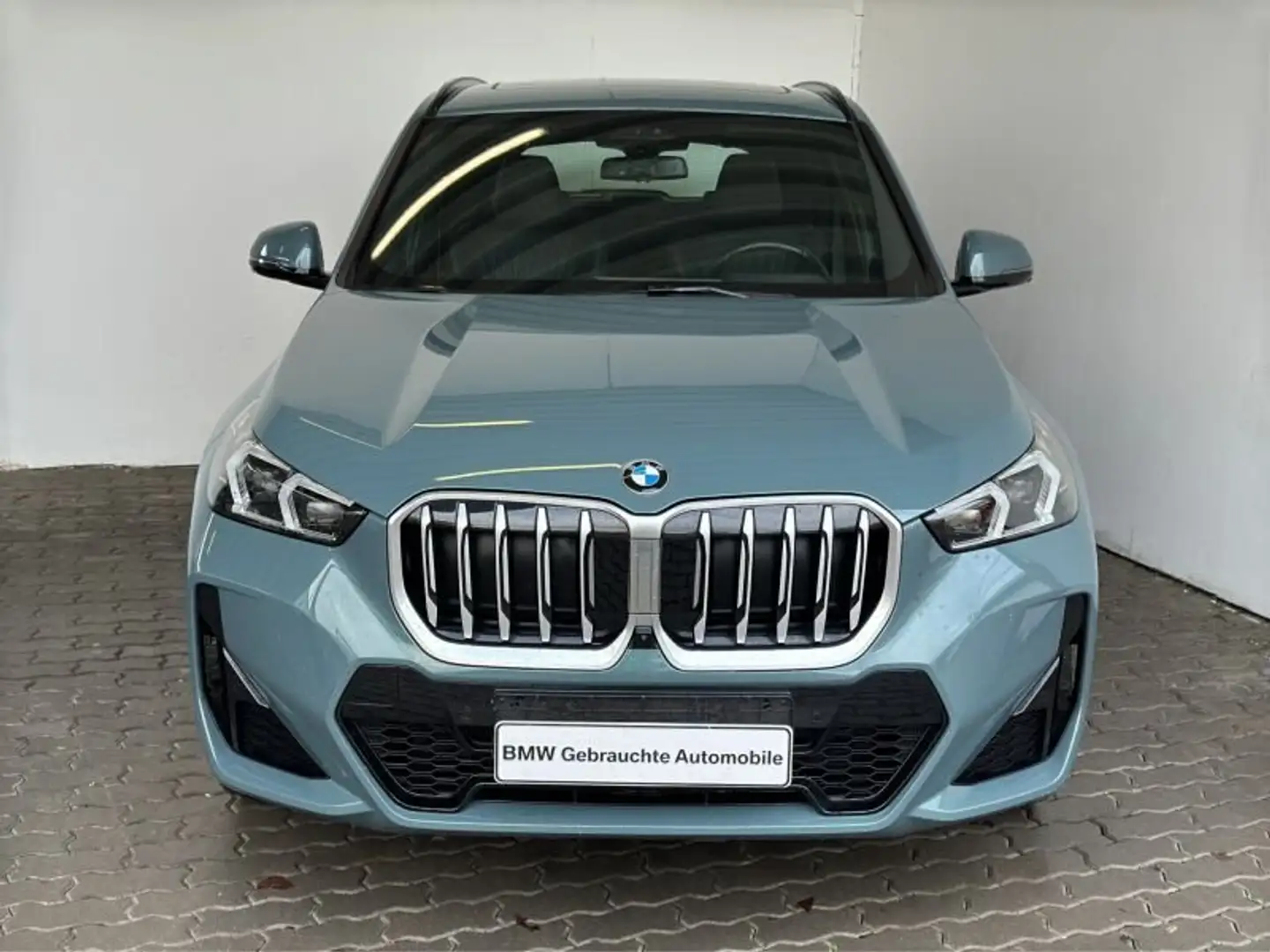 BMW X1 xDrive23i M Sport Navi.LED.ACC.360°.Pano.HuD Grün - 2