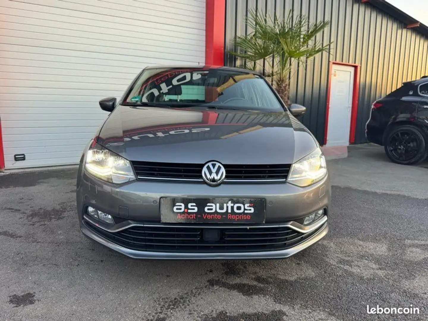 Volkswagen Polo 1.2 TSI 90 cv Boîte auto Allstar Bluemotion- GPS s Grijs - 2
