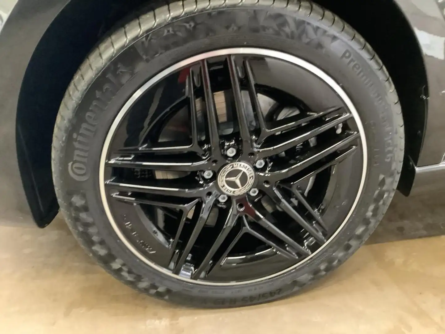 Mercedes-Benz V 300 d Avantgarde AMG 4 Matic Multibeam/AHK2,5t Grau - 2