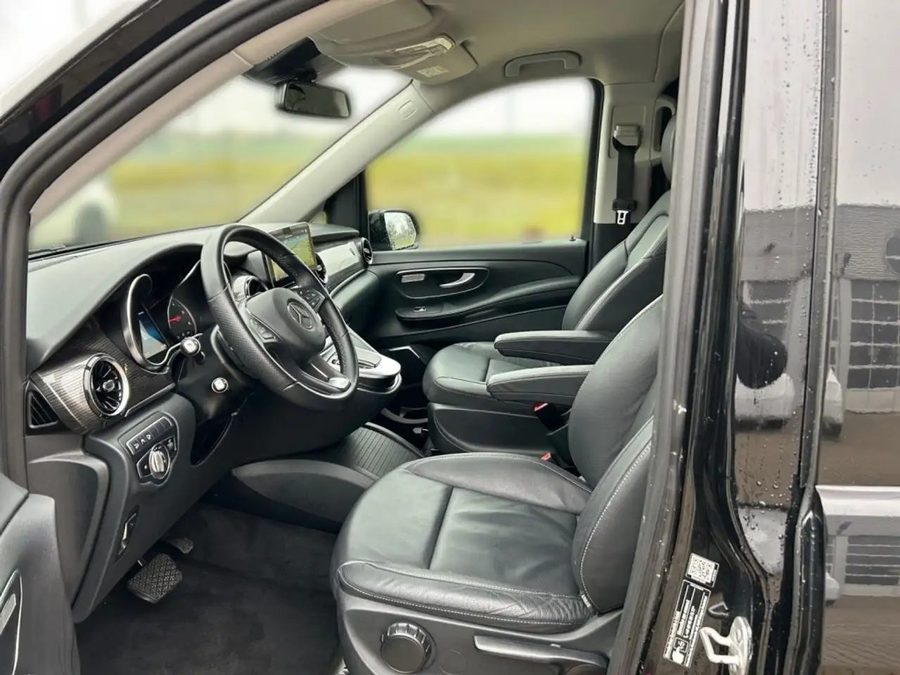 Mercedes-Benz V 300 d 4MATIC AVANTGARDE EDITION EL STHZG*AHK*DISTR 5