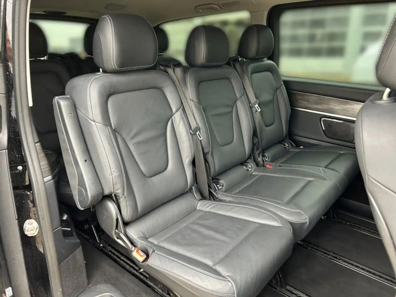 Mercedes-Benz V 300 d 4MATIC AVANTGARDE EDITION EL STHZG*AHK*DISTR 11