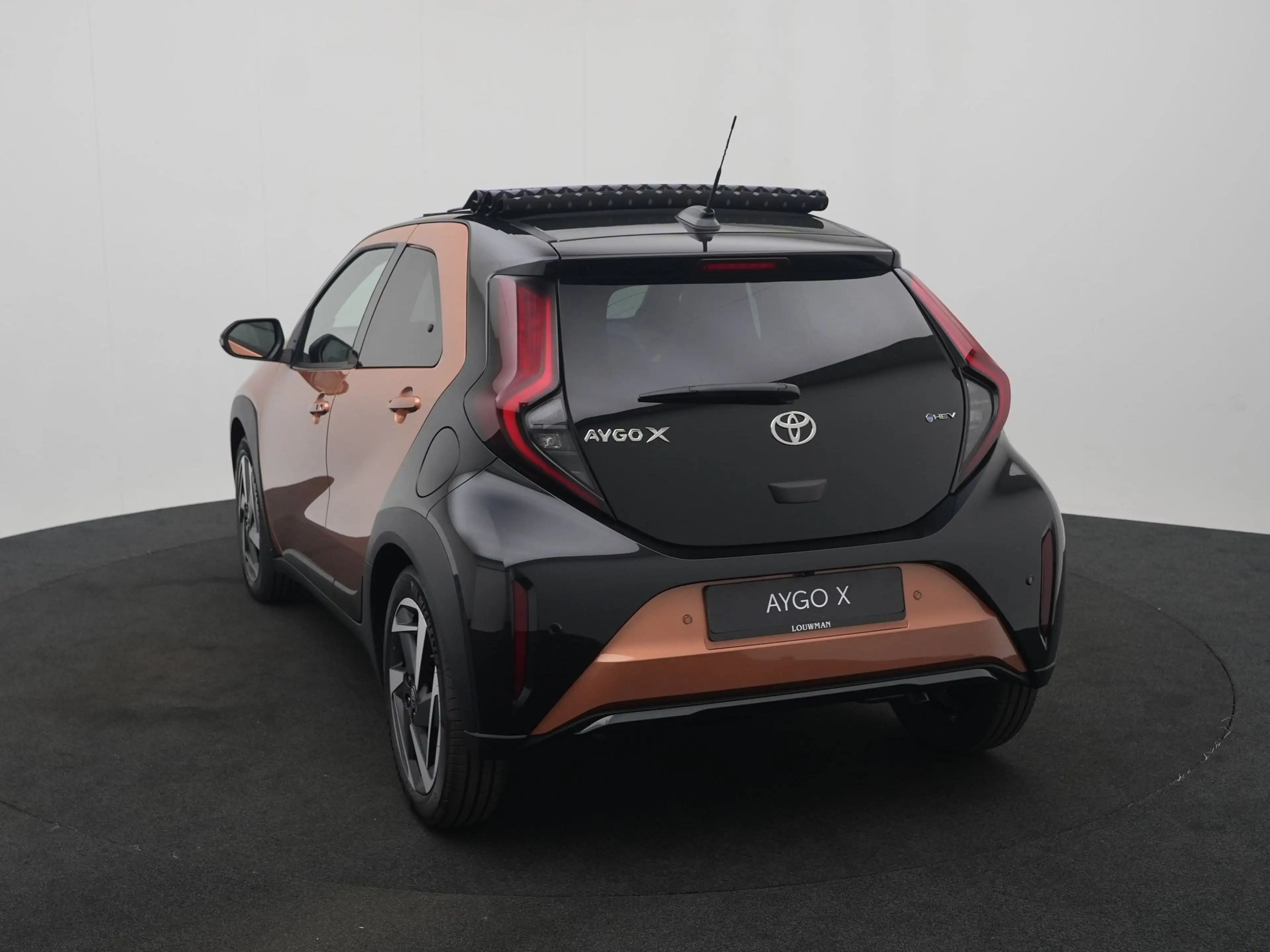 Toyota Aygo X Hybrid 115 PK envy CABRIOLET ||incl. Lounge Pack|| — photo 12