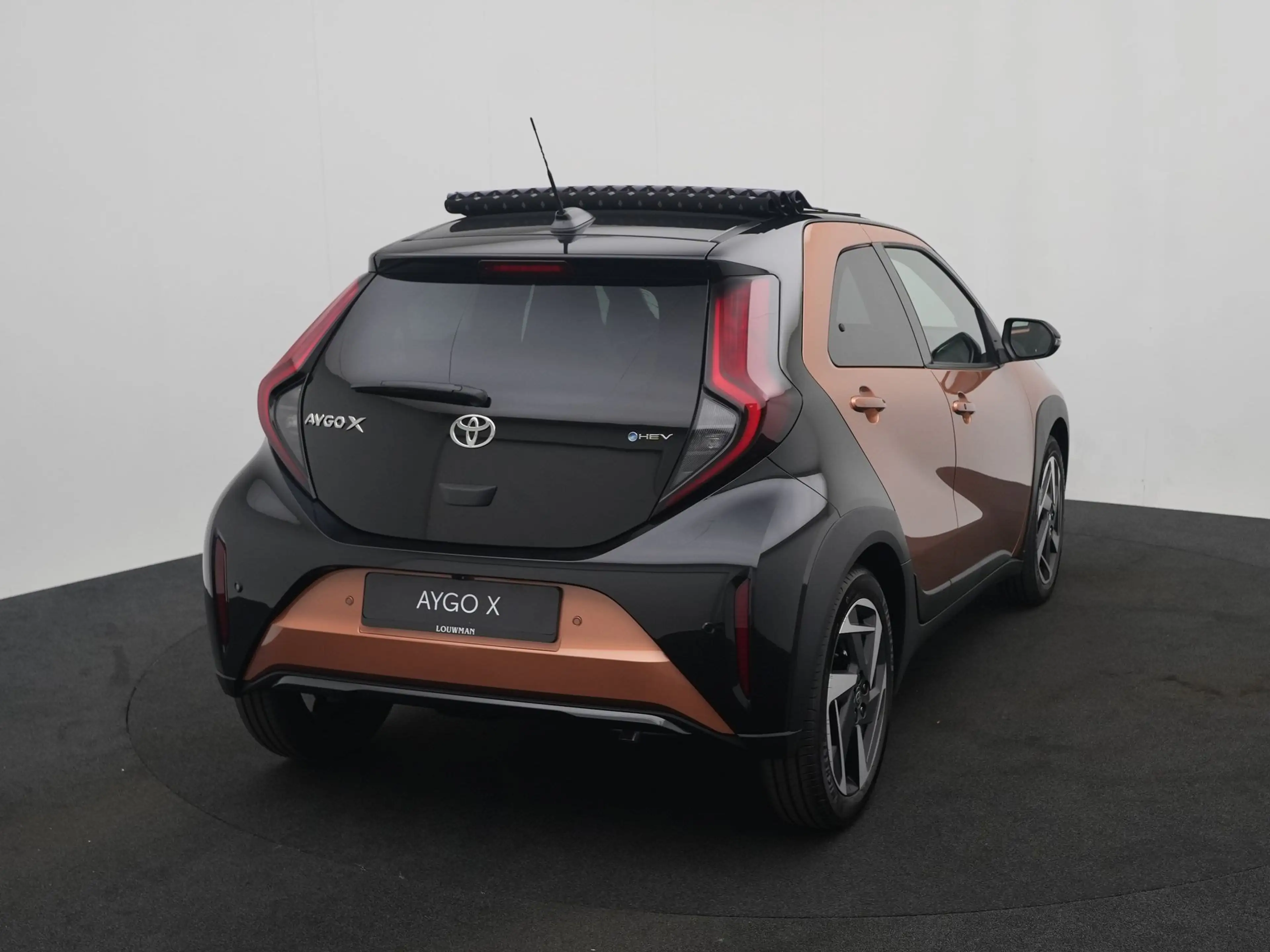 Toyota Aygo X Hybrid 115 PK envy CABRIOLET ||incl. Lounge Pack|| — photo 13