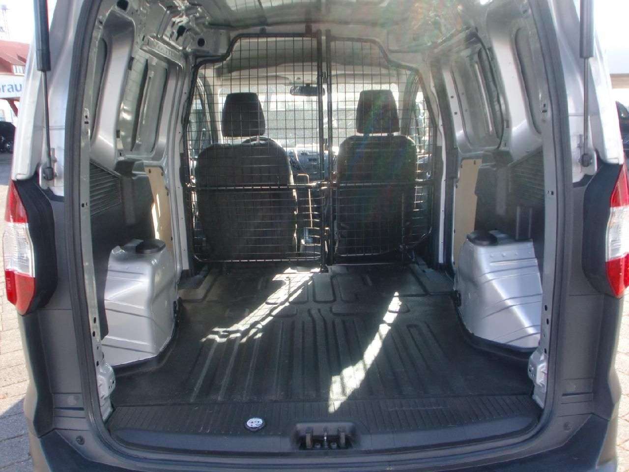Ford Transit Courier