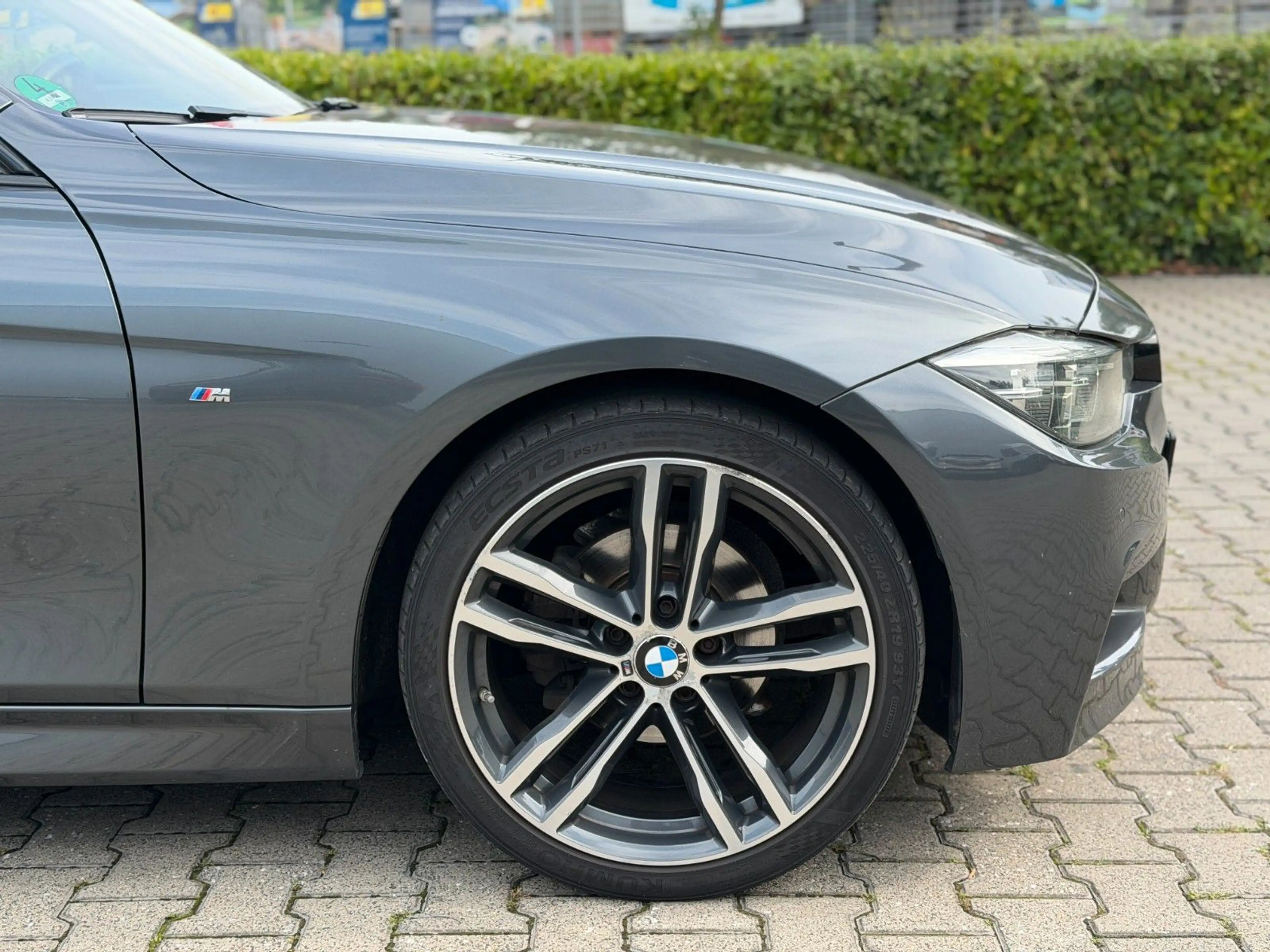BMW 318 d Touring M Sport Shadow *Kamera*LED* — photo 9