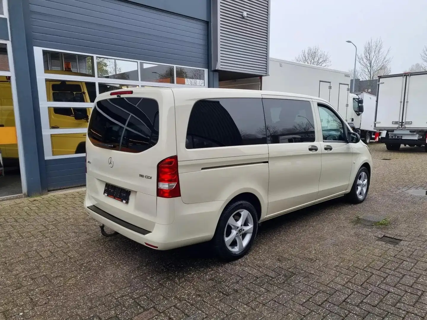 Mercedes-Benz Vito 116 CDI Doppelkabin 5 Zitse E6/ Camera/ Navi Grijs - 2