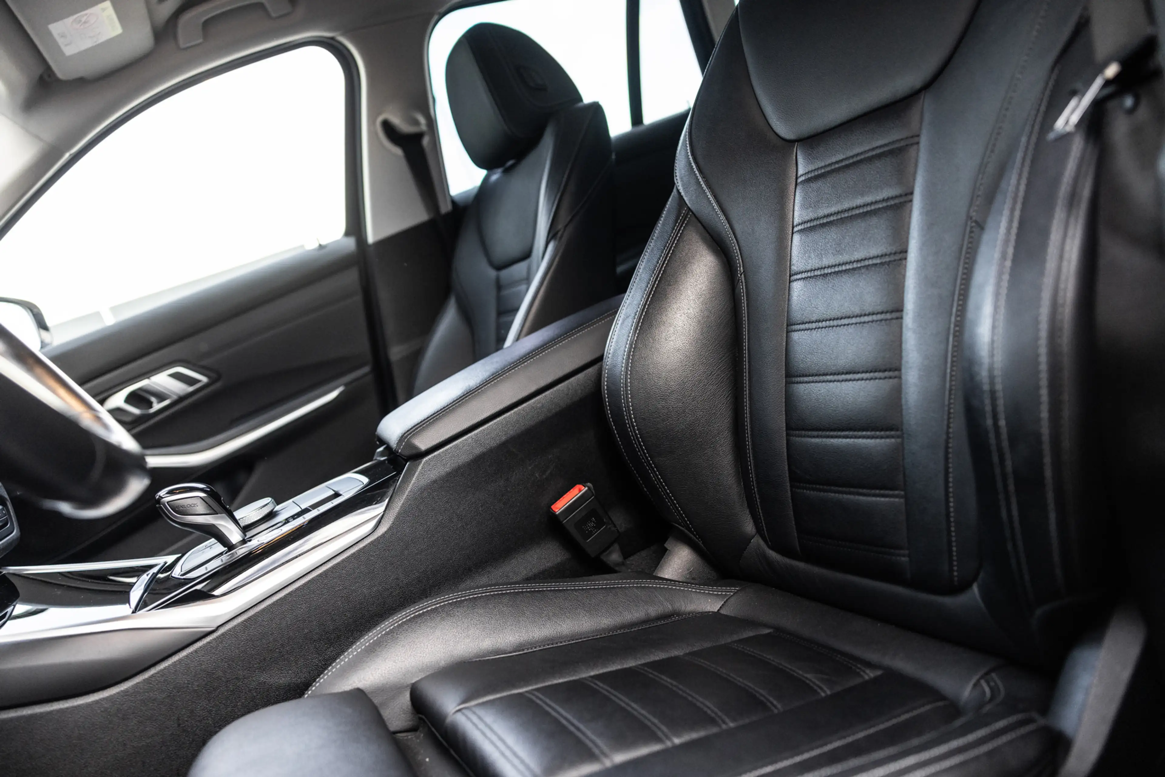 BMW 330 3-serie Touring M 330e xDrive, 292 PK, Sportstoele — photo 15