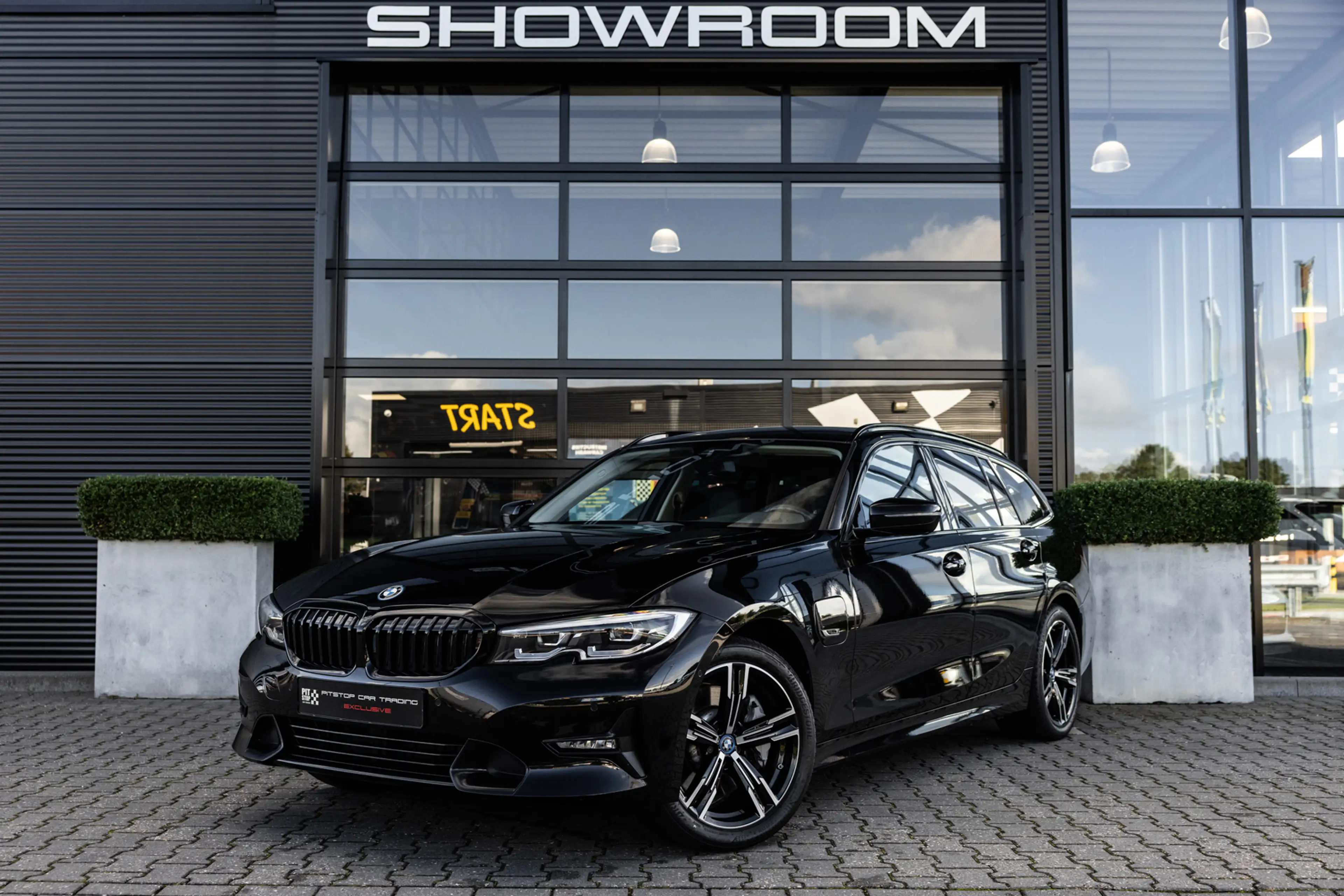 BMW 330 3-serie Touring M 330e xDrive, 292 PK, Sportstoele — photo 2