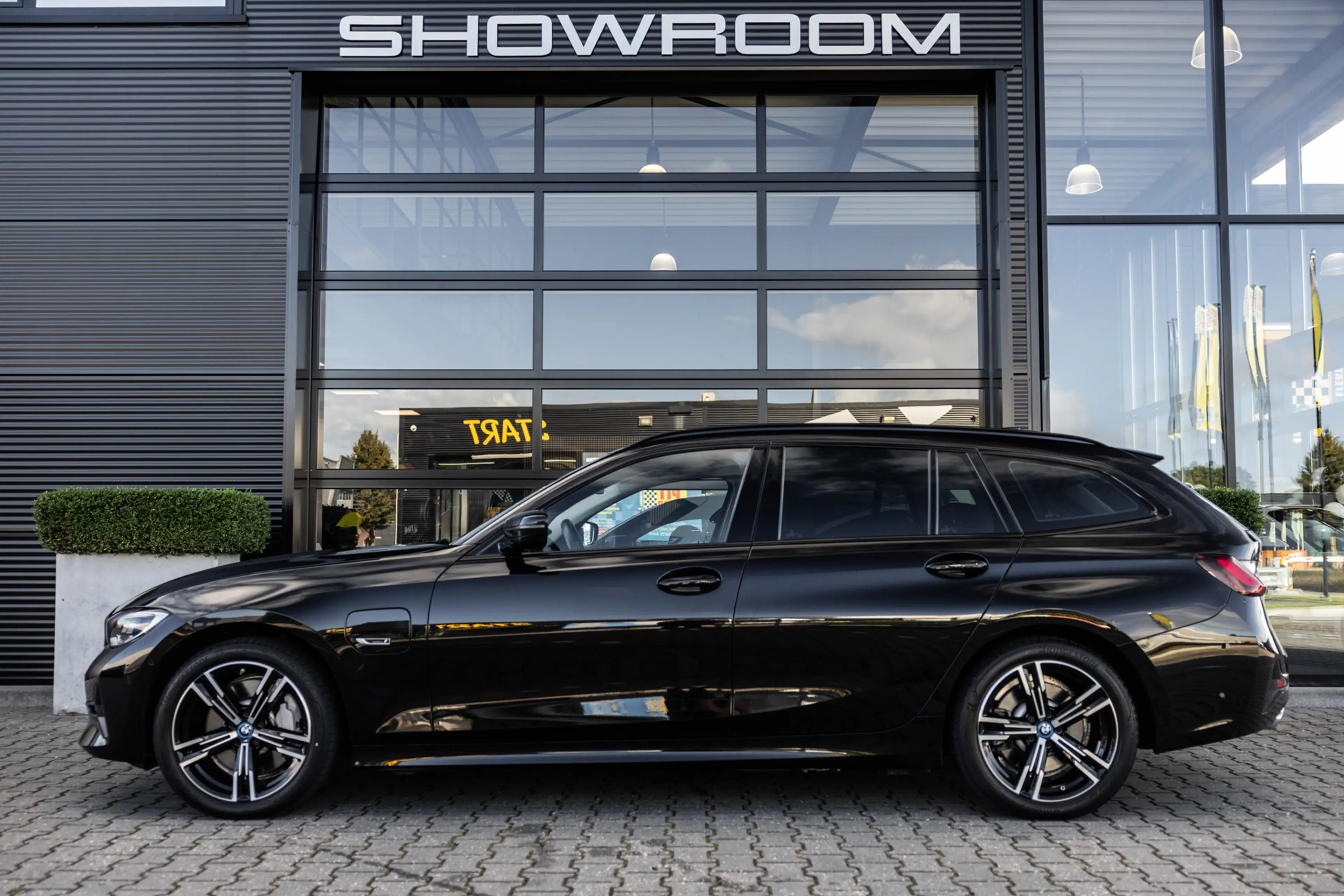 BMW 330 3-serie Touring M 330e xDrive, 292 PK, Sportstoele — photo 3