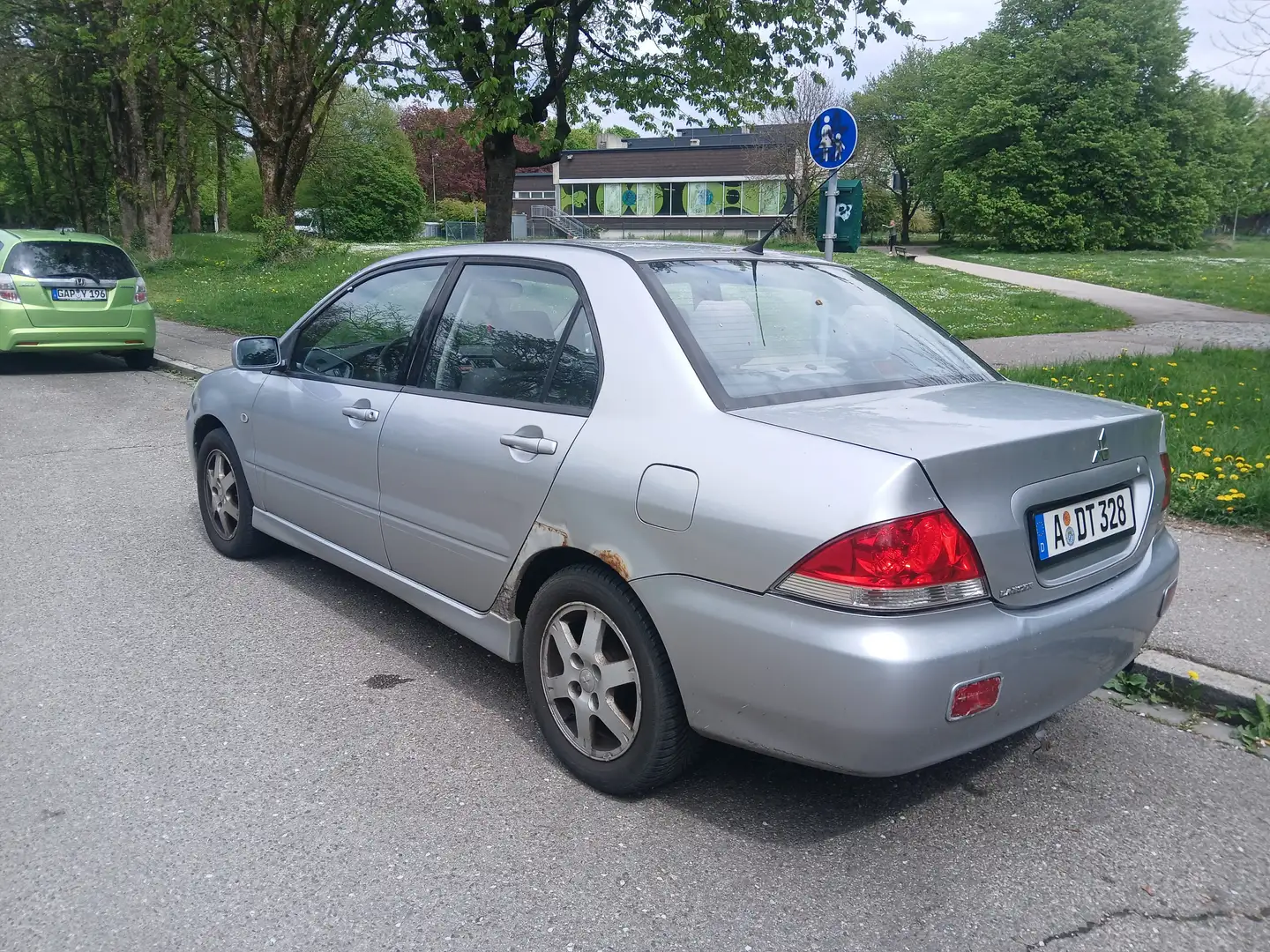 Mitsubishi Lancer Lancer 1500 GLi Silber - 2