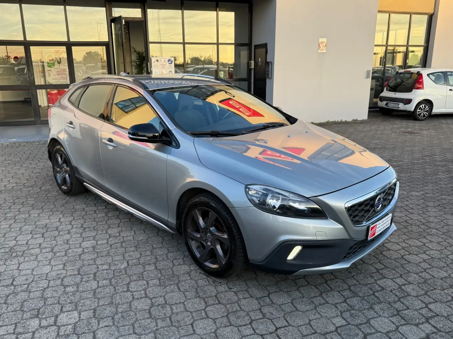 Volvo V40 Cross Country V40 Cross Country D2 1.6 Summum Gris - 2