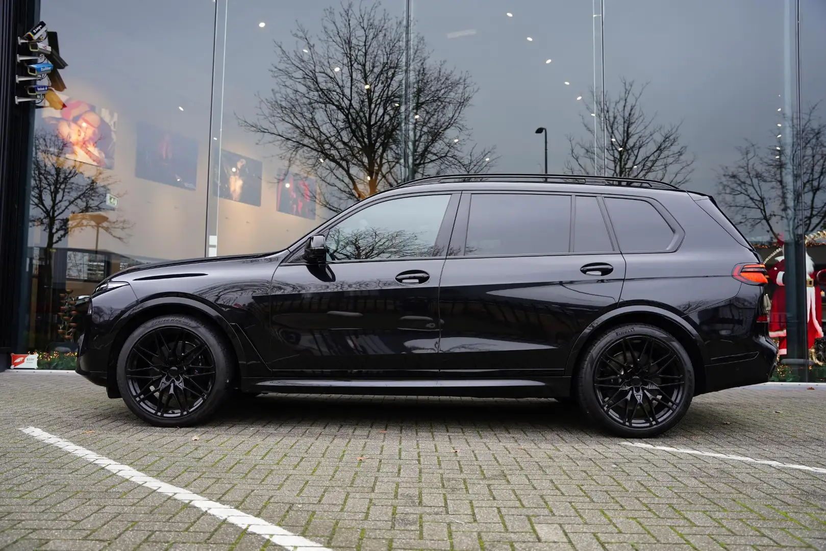 BMW X7 M 60 I X-Drive PRIX DE EXPORT Schwarz - 1