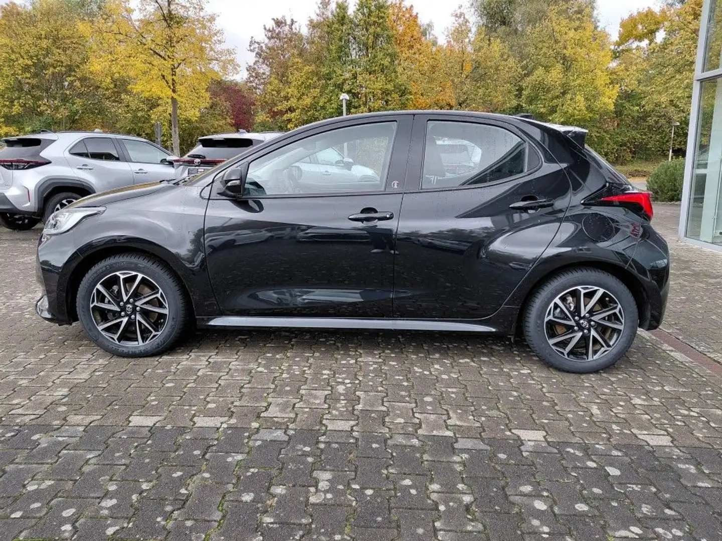 Toyota Yaris Hybrid 116 1.5 VVT-i Club Noir - 2