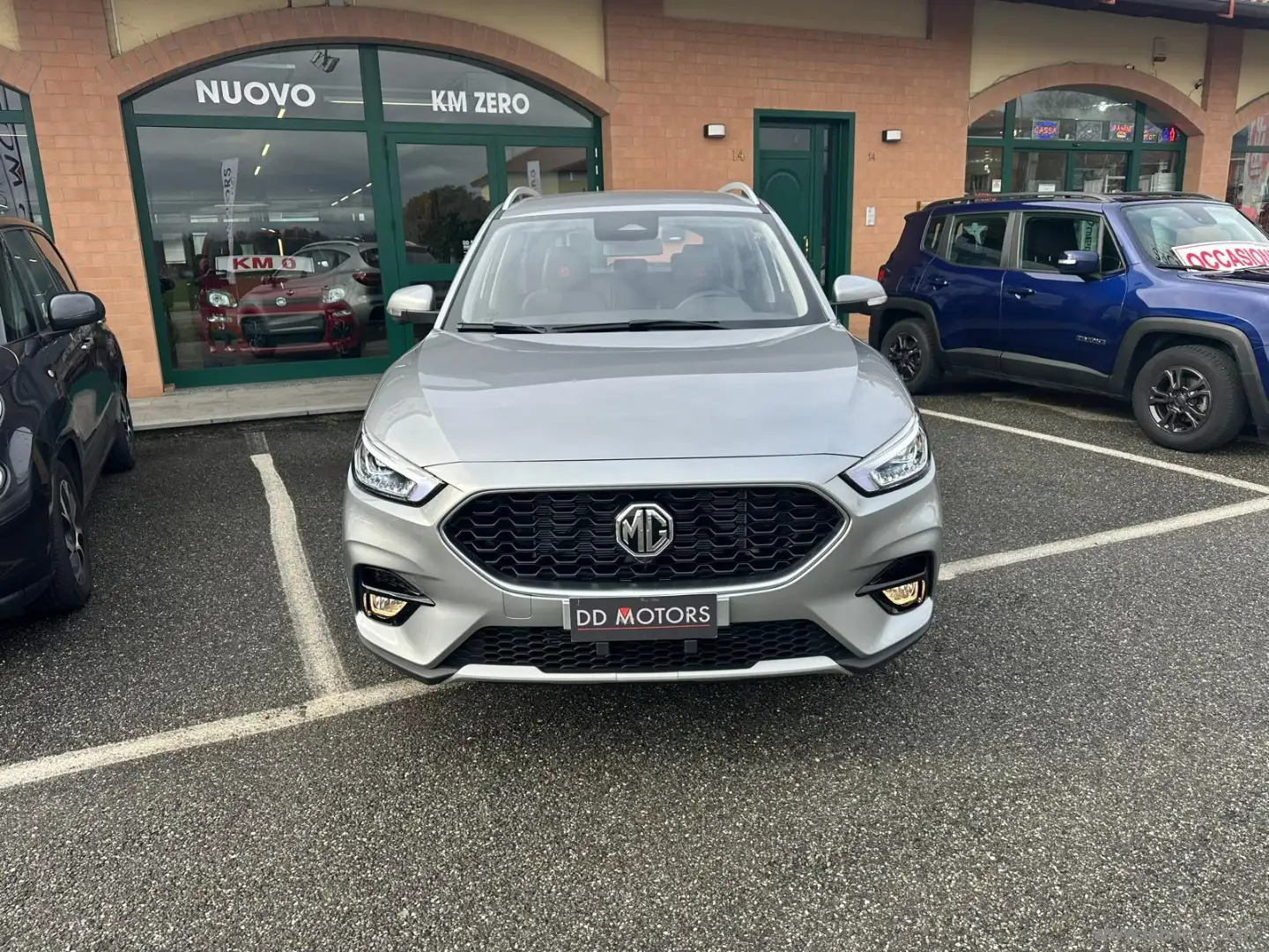MG ZS Classic 1.5 VTi-tech Luxury *PROMO* Argento - 2