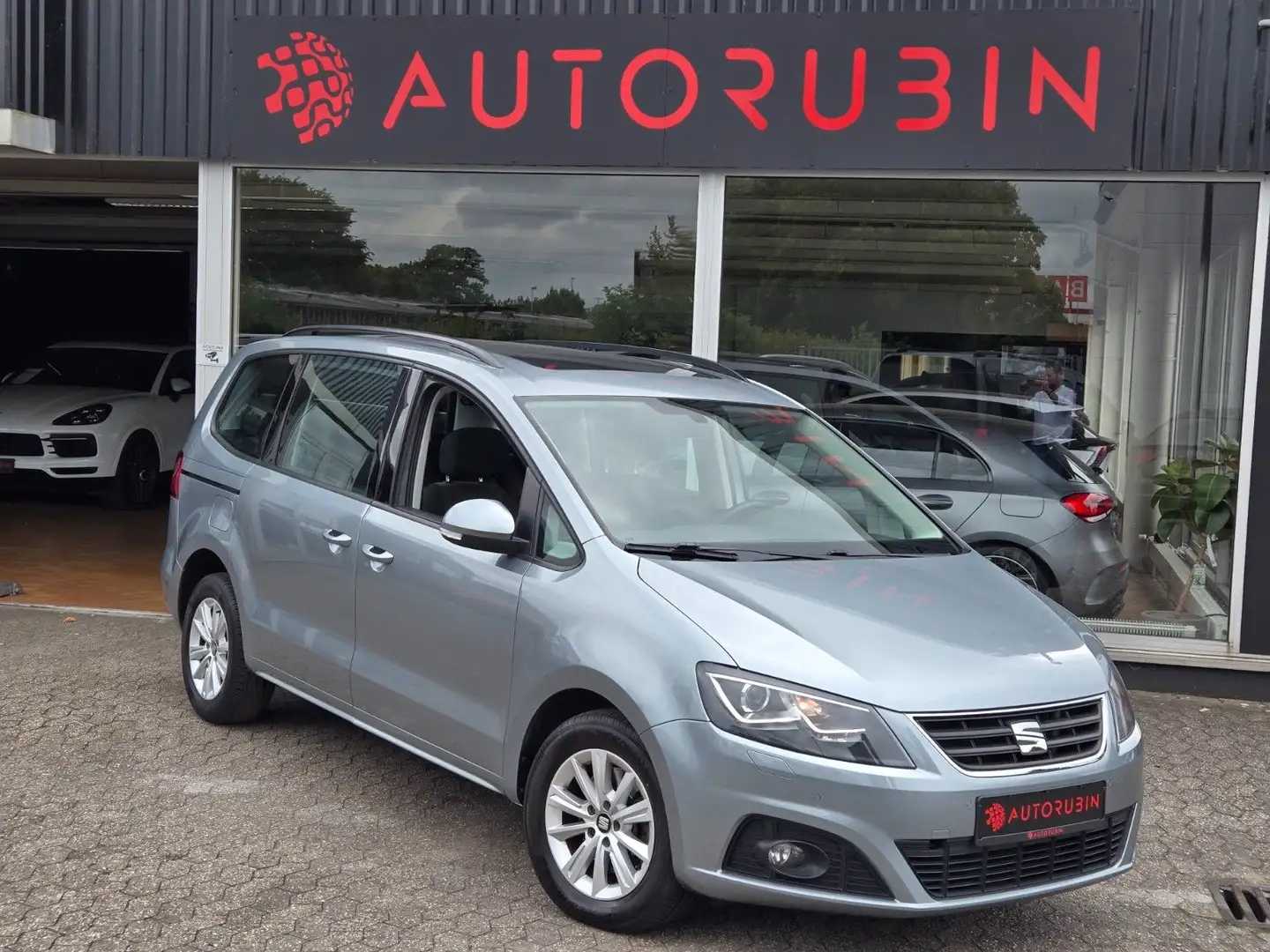 SEAT Alhambra Style 7-Sitzer/DSG/PANO/XENON/AHK Argent - 2