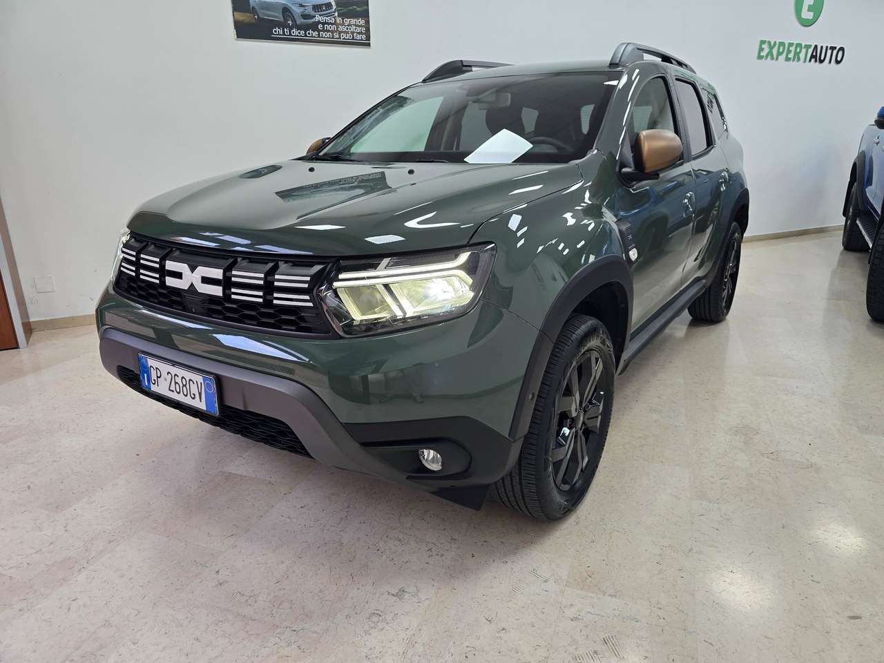 Dacia Duster 2023 1.0 tce SL Extreme Gpl 4x2 101cv