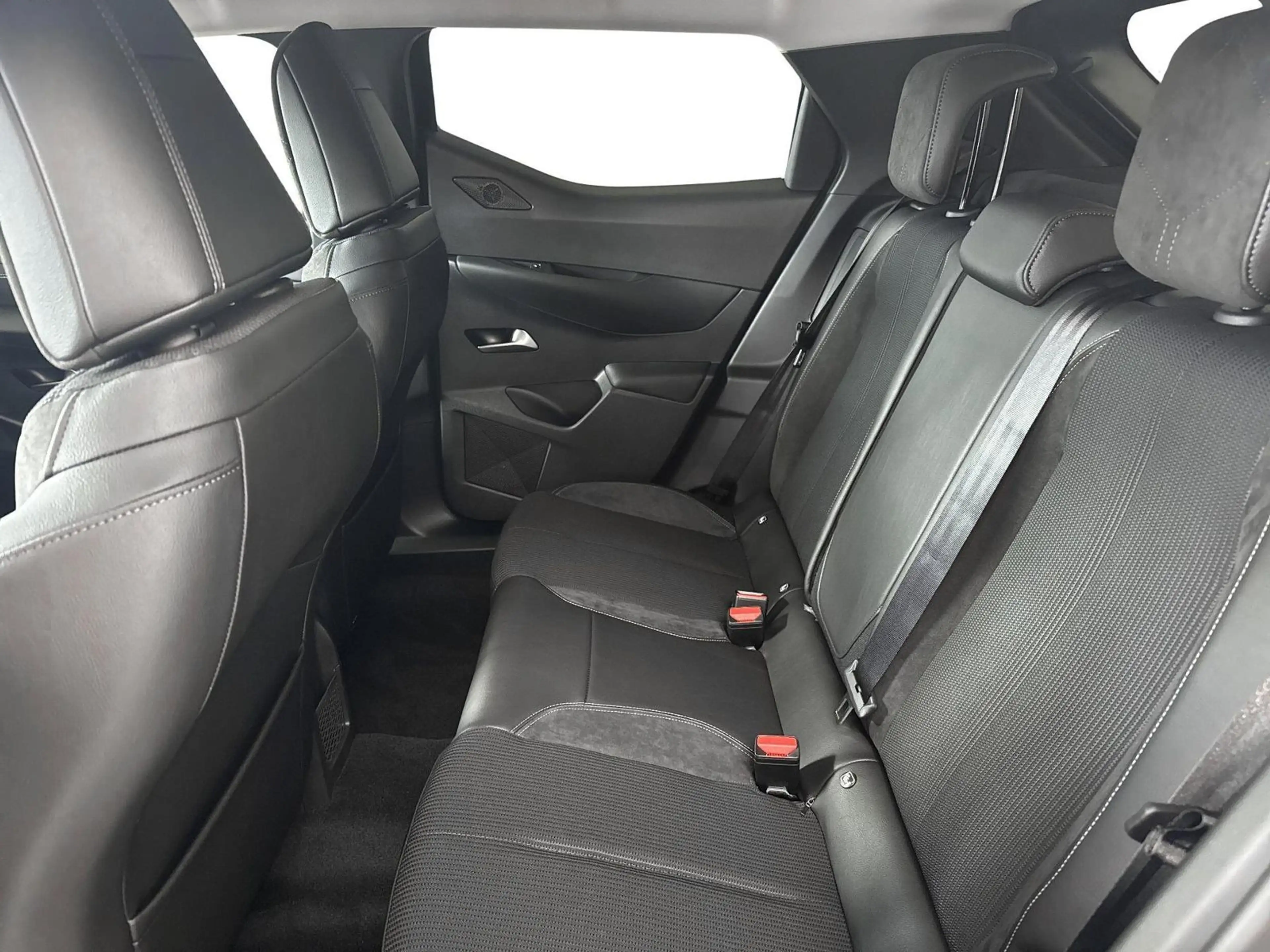 DS Automobiles DS 3 ÉTOILE HYBRID 145PS — photo 8