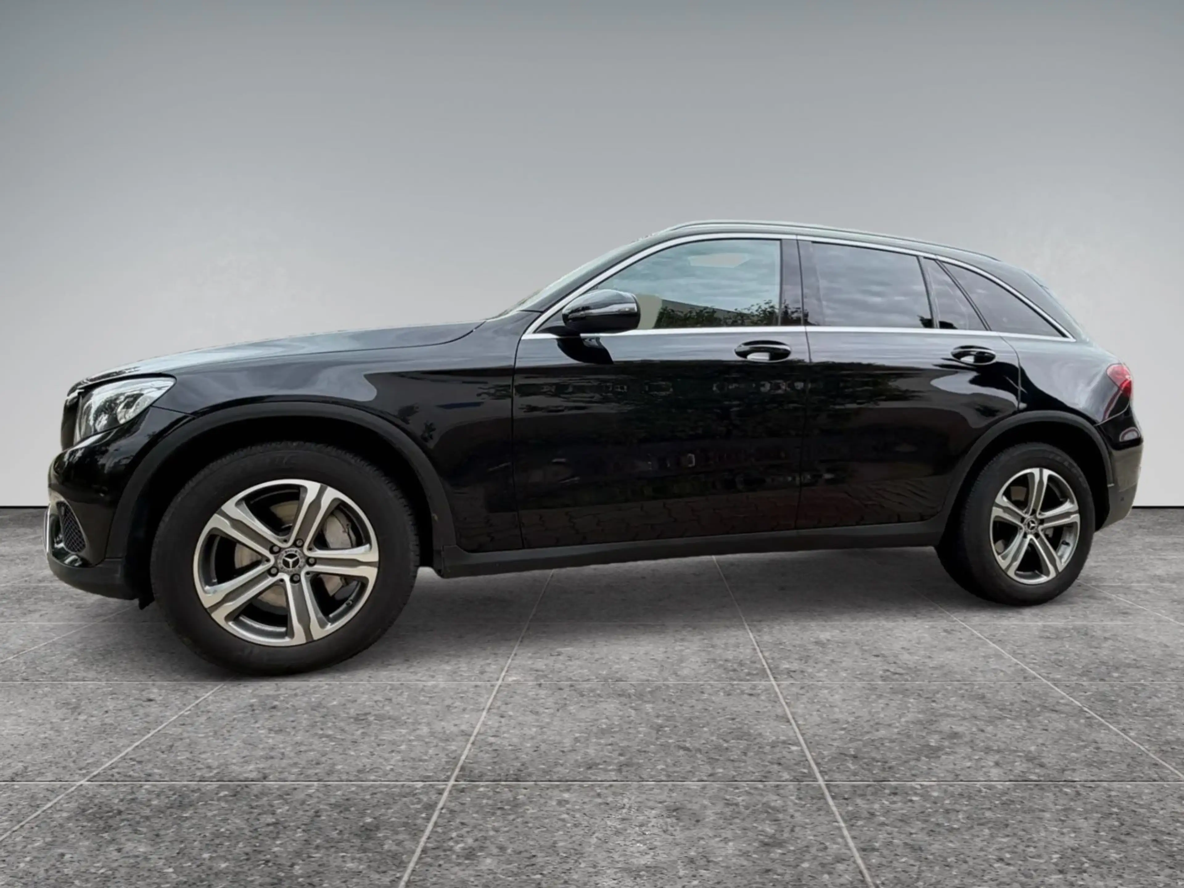 Mercedes-Benz GLC 250 d 4Matic/Exclusiv/Pano/LED/AHK/R-Kamera — photo 8