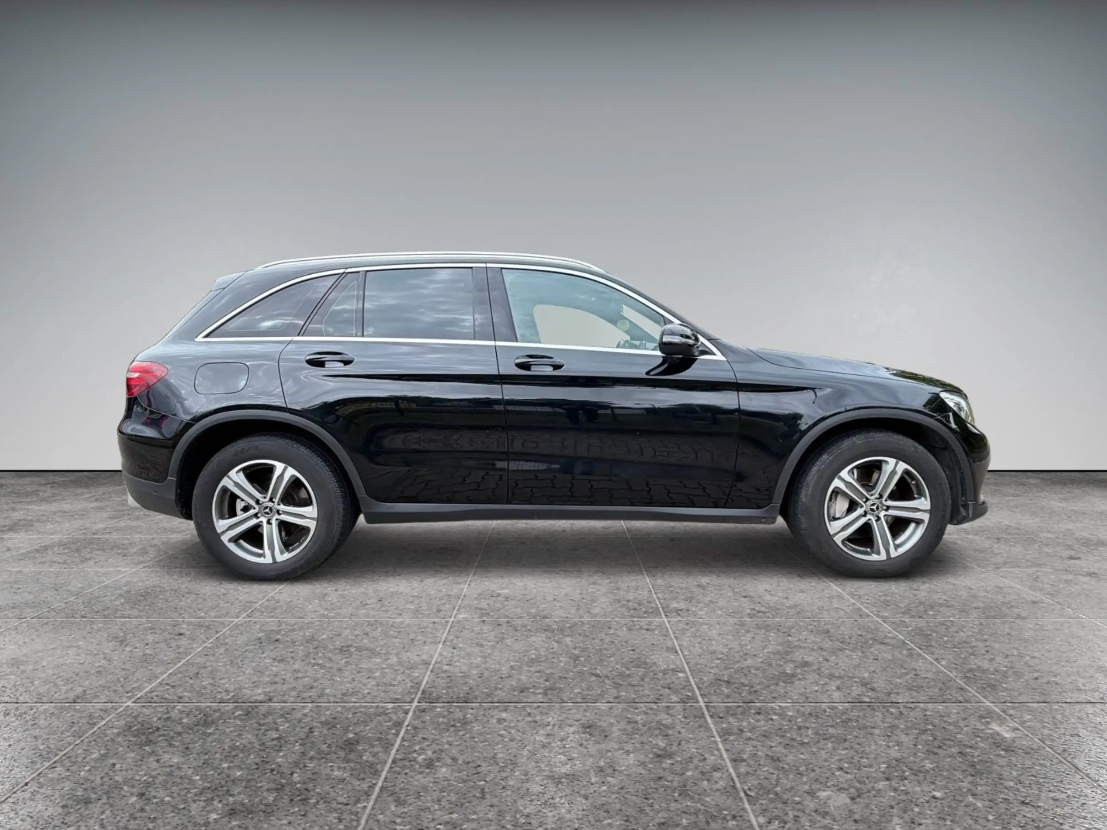 Mercedes-Benz GLC 250 d 4Matic/Exclusiv/Pano/LED/AHK/R-Kamera — photo 7