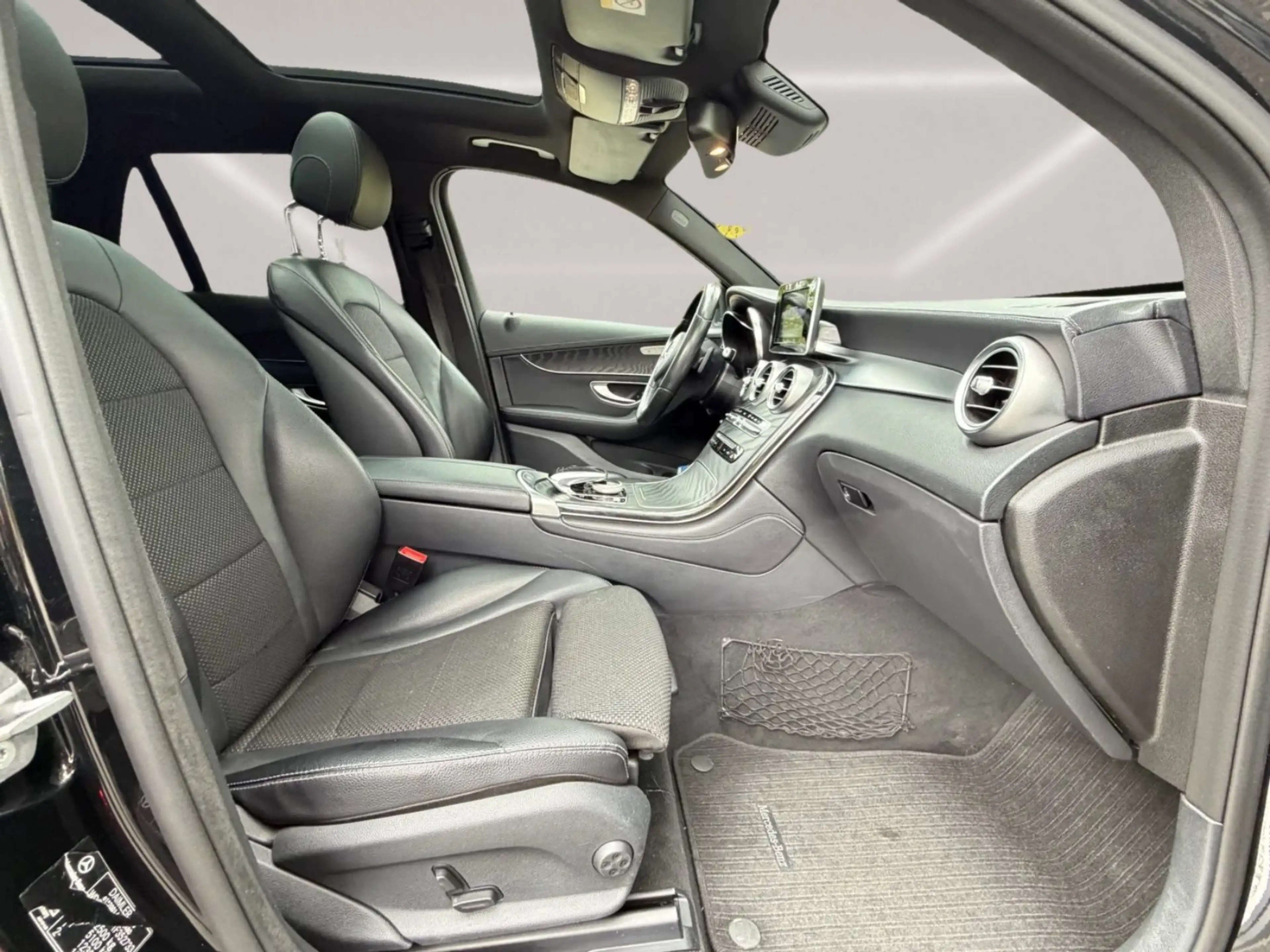 Mercedes-Benz GLC 250 d 4Matic/Exclusiv/Pano/LED/AHK/R-Kamera — photo 13