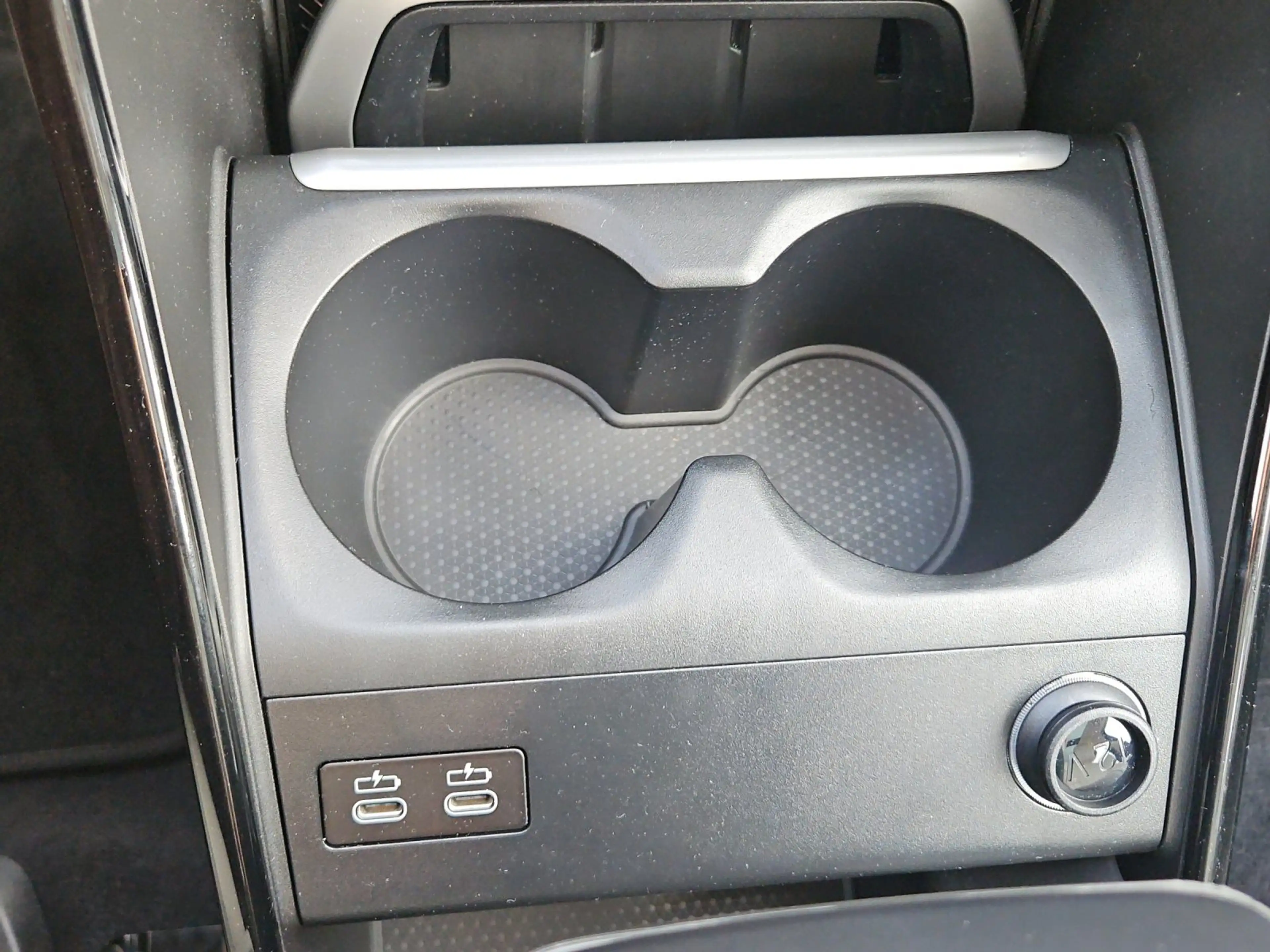 BMW 220 i Active Tourer Driving+/Parking+/Panorama/AHK — photo 15