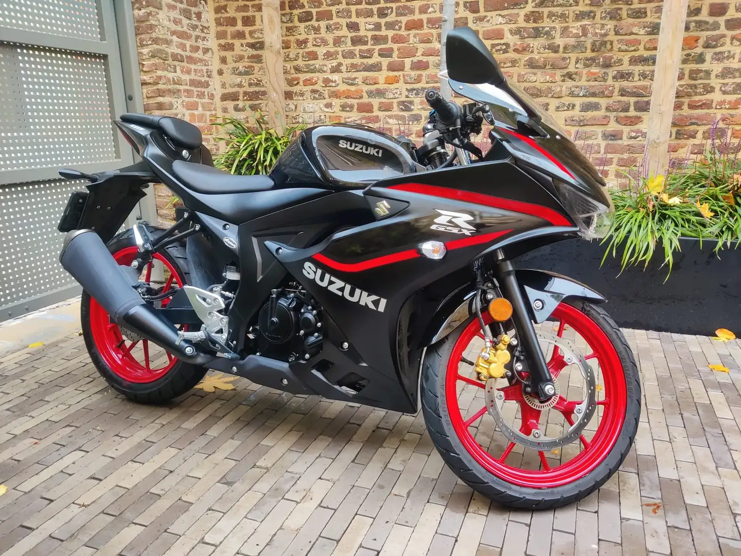 Suzuki GSX-R 125 Zwart - 1