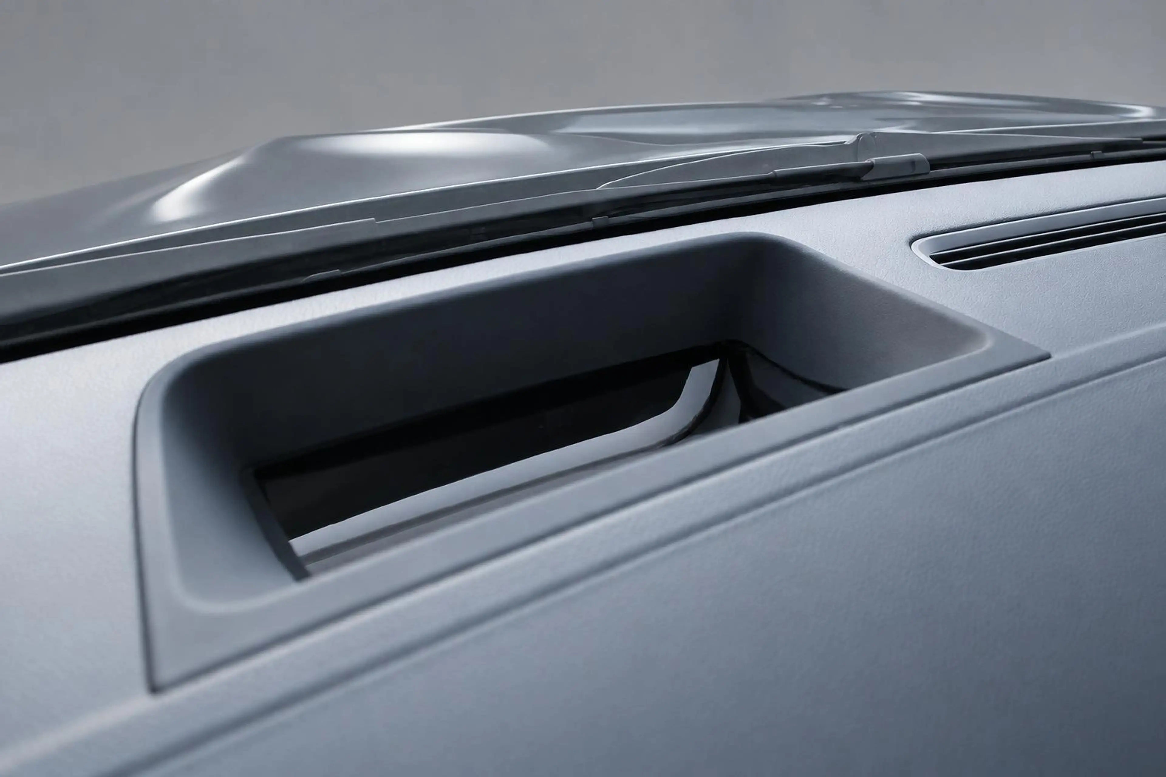 Mercedes-Benz EQA 250 AMG Line 67kWh SOH 93,8% | Pano | Burmester | Head — photo 12