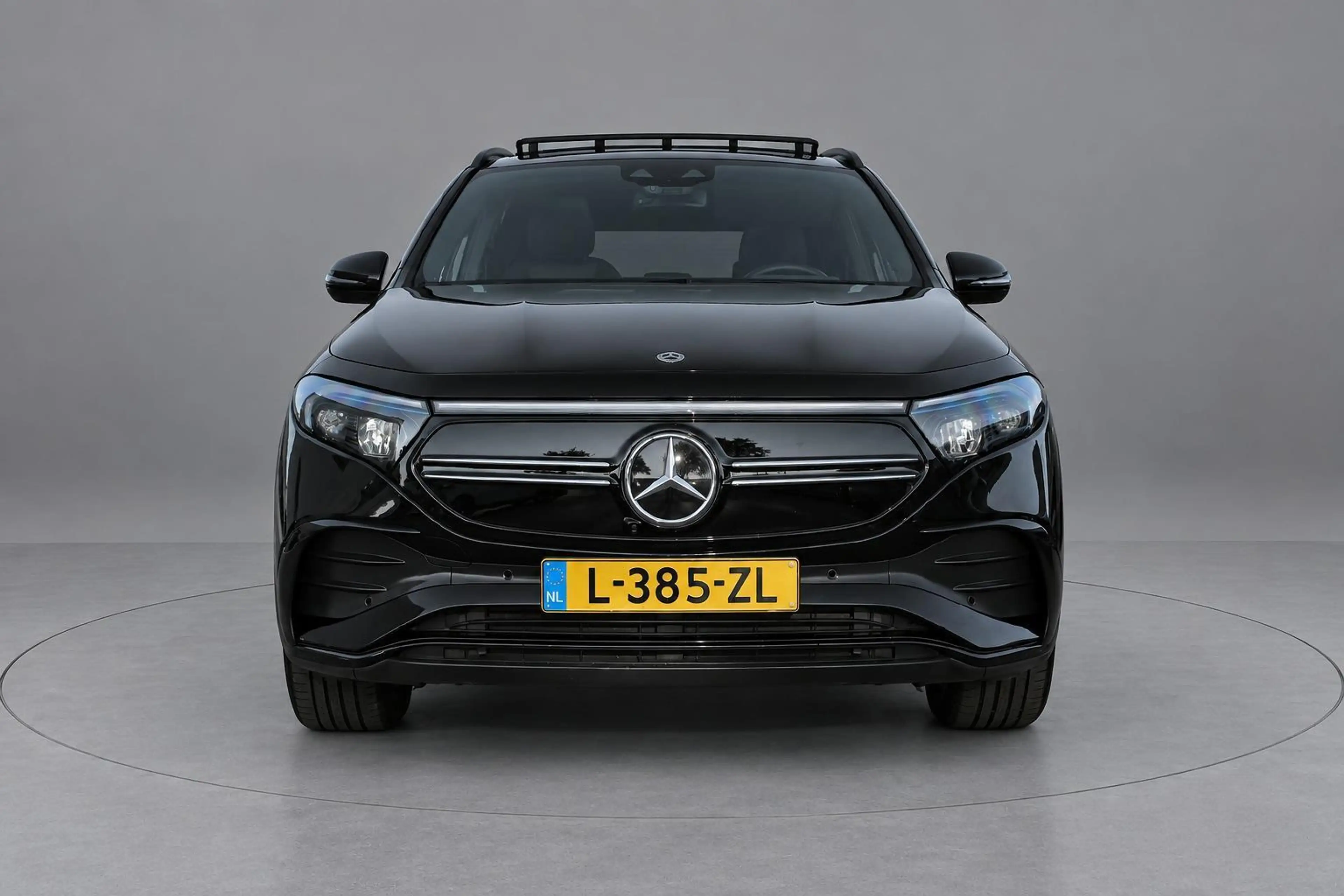 Mercedes-Benz EQA 250 AMG Line 67kWh SOH 93,8% | Pano | Burmester | Head — photo 2