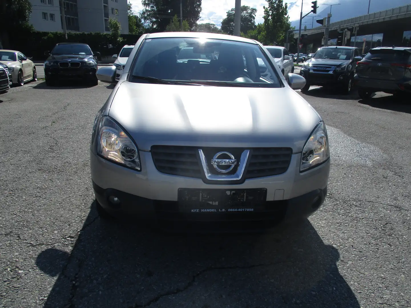 Nissan Qashqai Visia Silber - 2