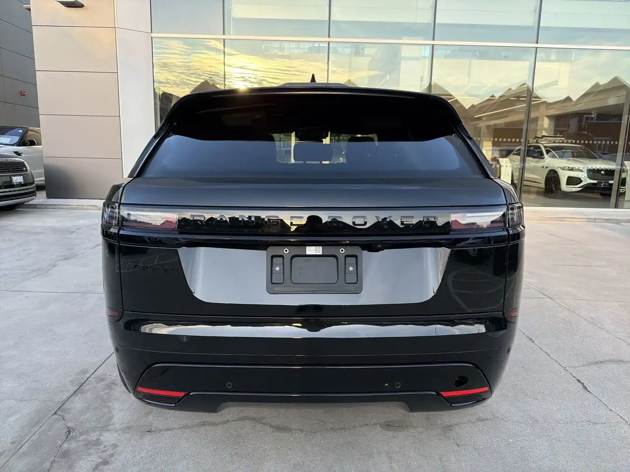 Land Rover Range Rover Velar снимка Land Rover Range Rover Velar