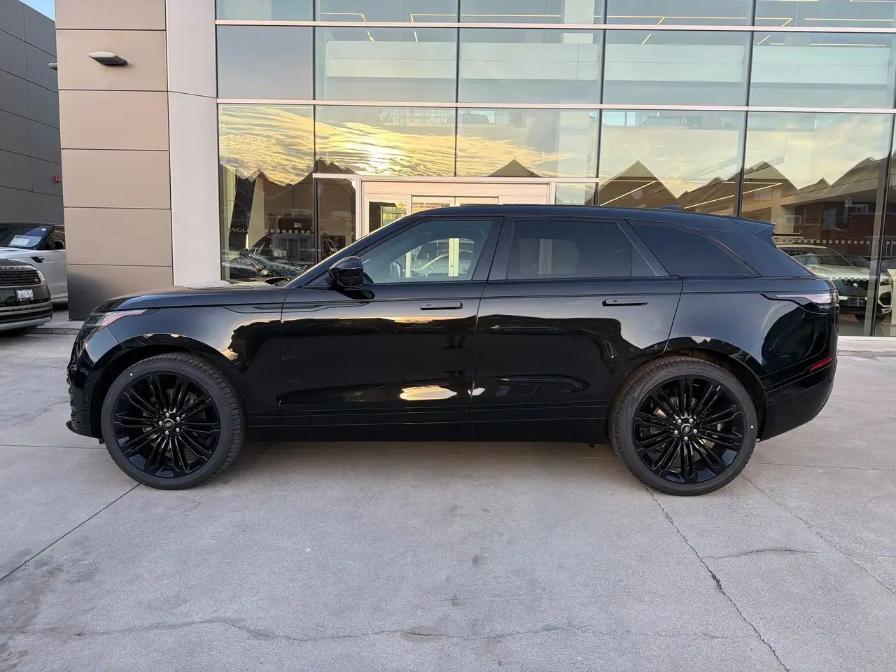 Land Rover Range Rover Velar снимка Land Rover Range Rover Velar