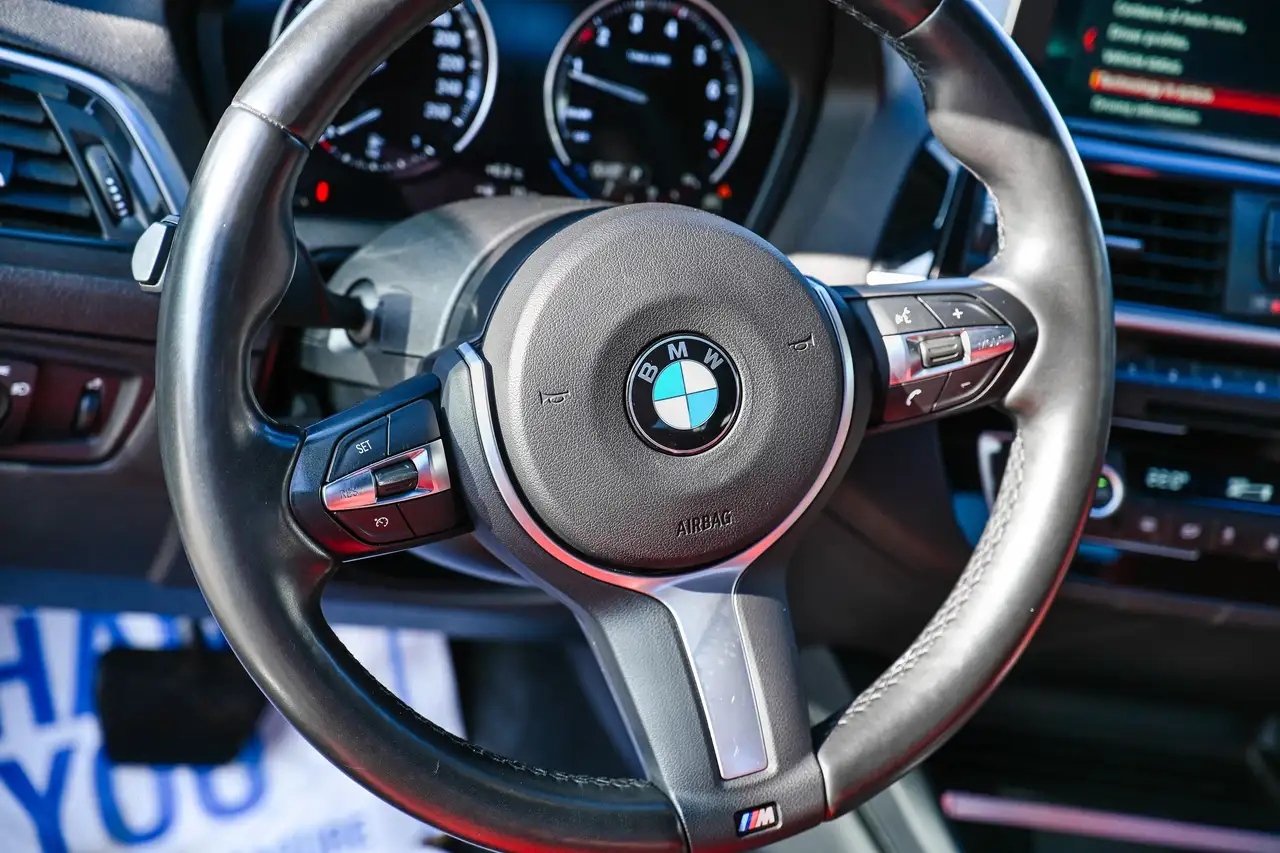 BMW 2 Series снимка BMW 2 Series
