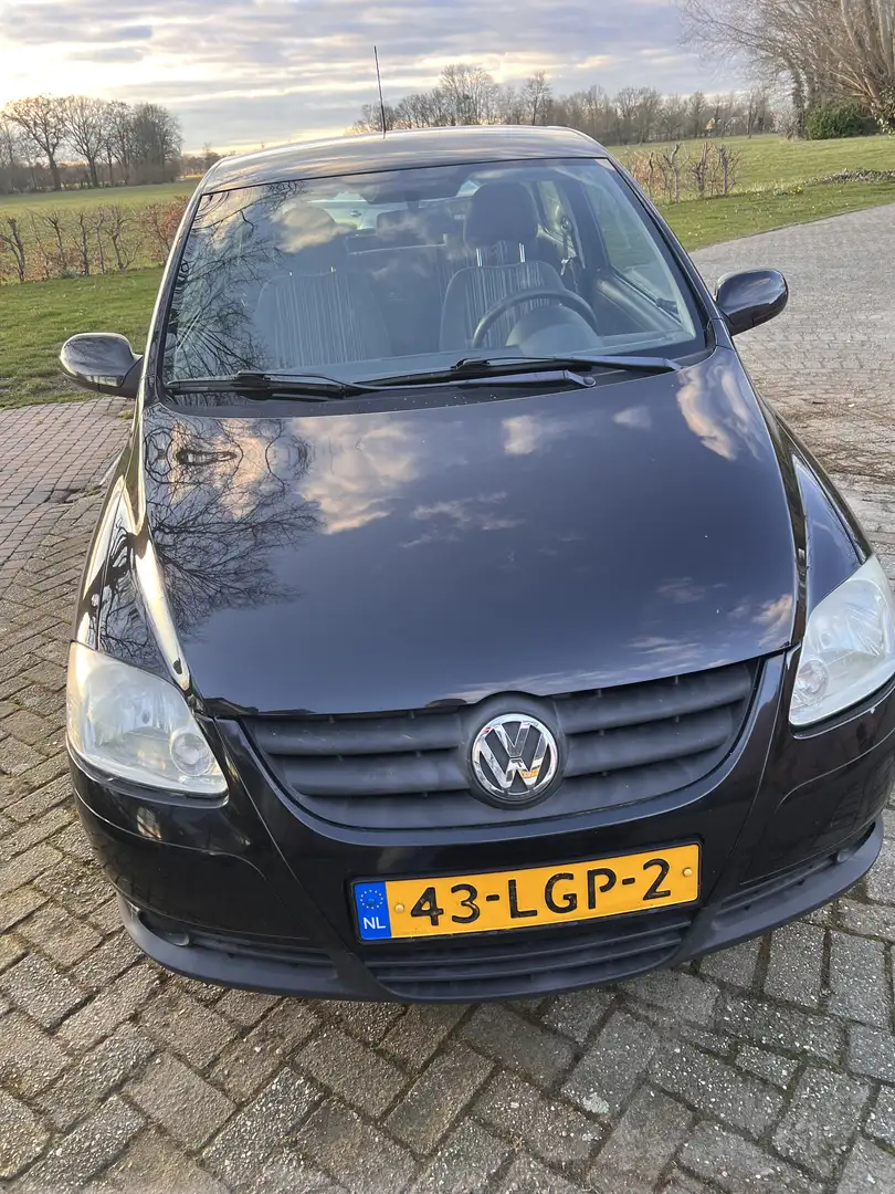 Volkswagen Fox 1.2 Trendline Black - 1