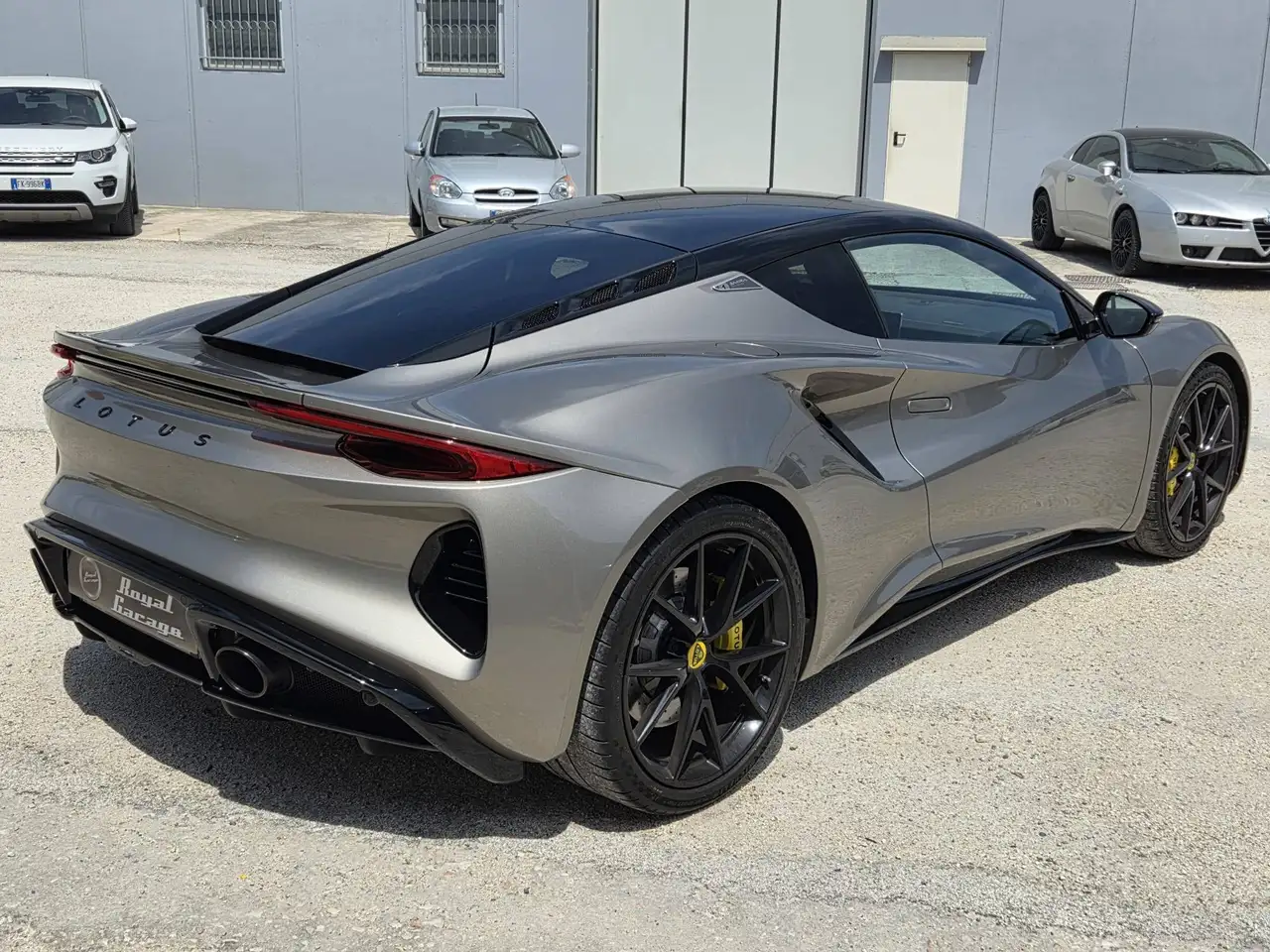 Lotus Emira 2023