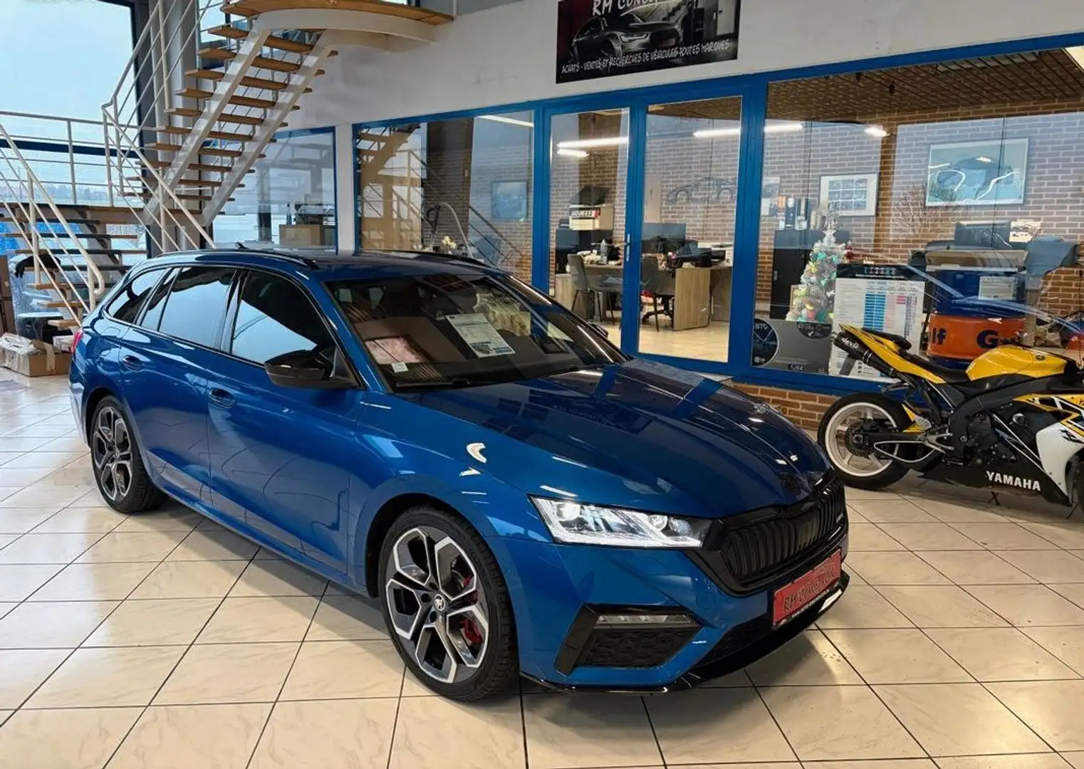 Skoda Octavia RS 2.0 TSI 245CH ACC-DSG-GPS-LED-KEYLESS-AFFICHAGE TETE HAUTE-SIEGES ELECTRIQUE-SON CANTON-ATTACHE REM Blau - 1