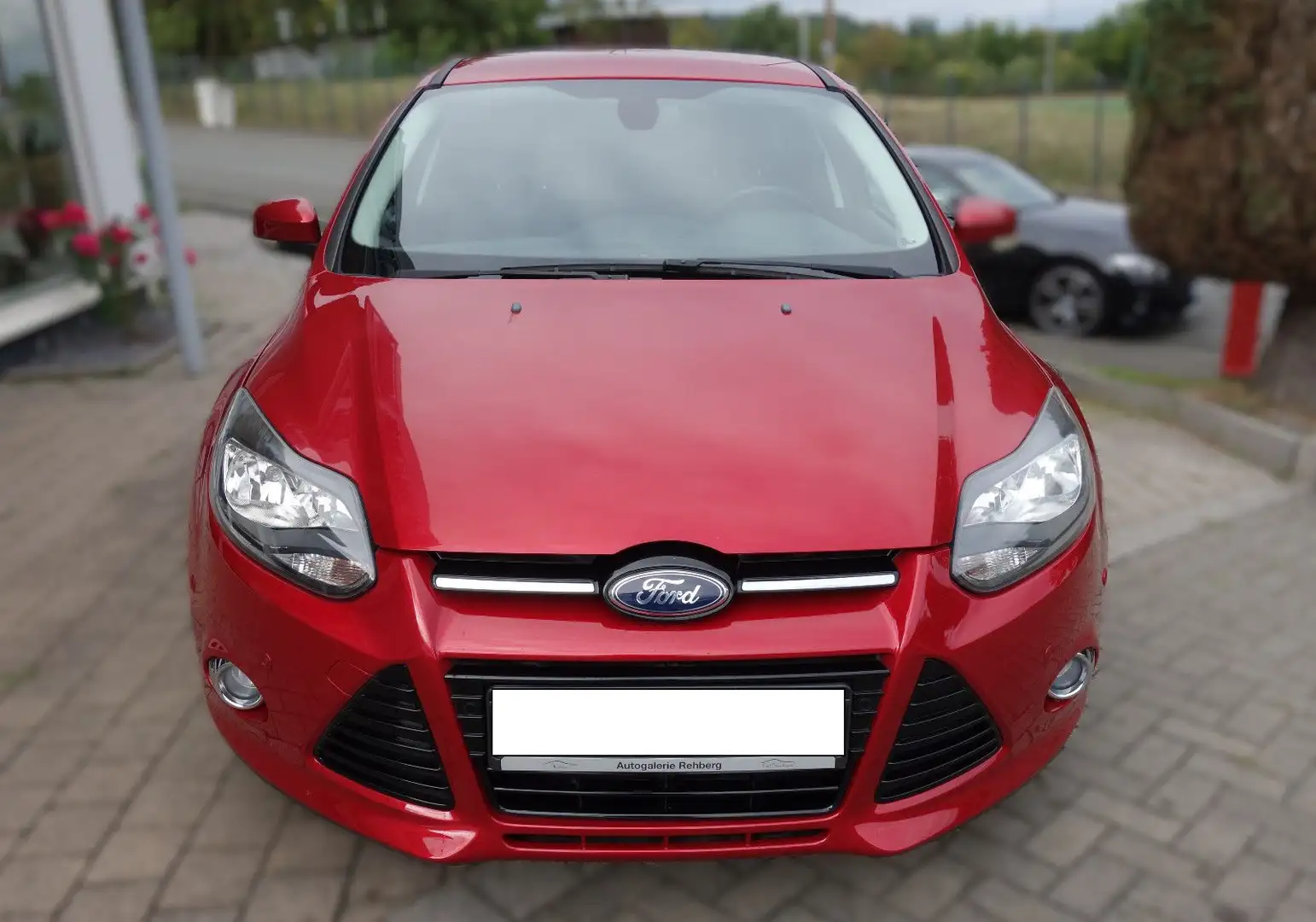 Ford Focus Lim. Titanium 47000Km! Rot - 2
