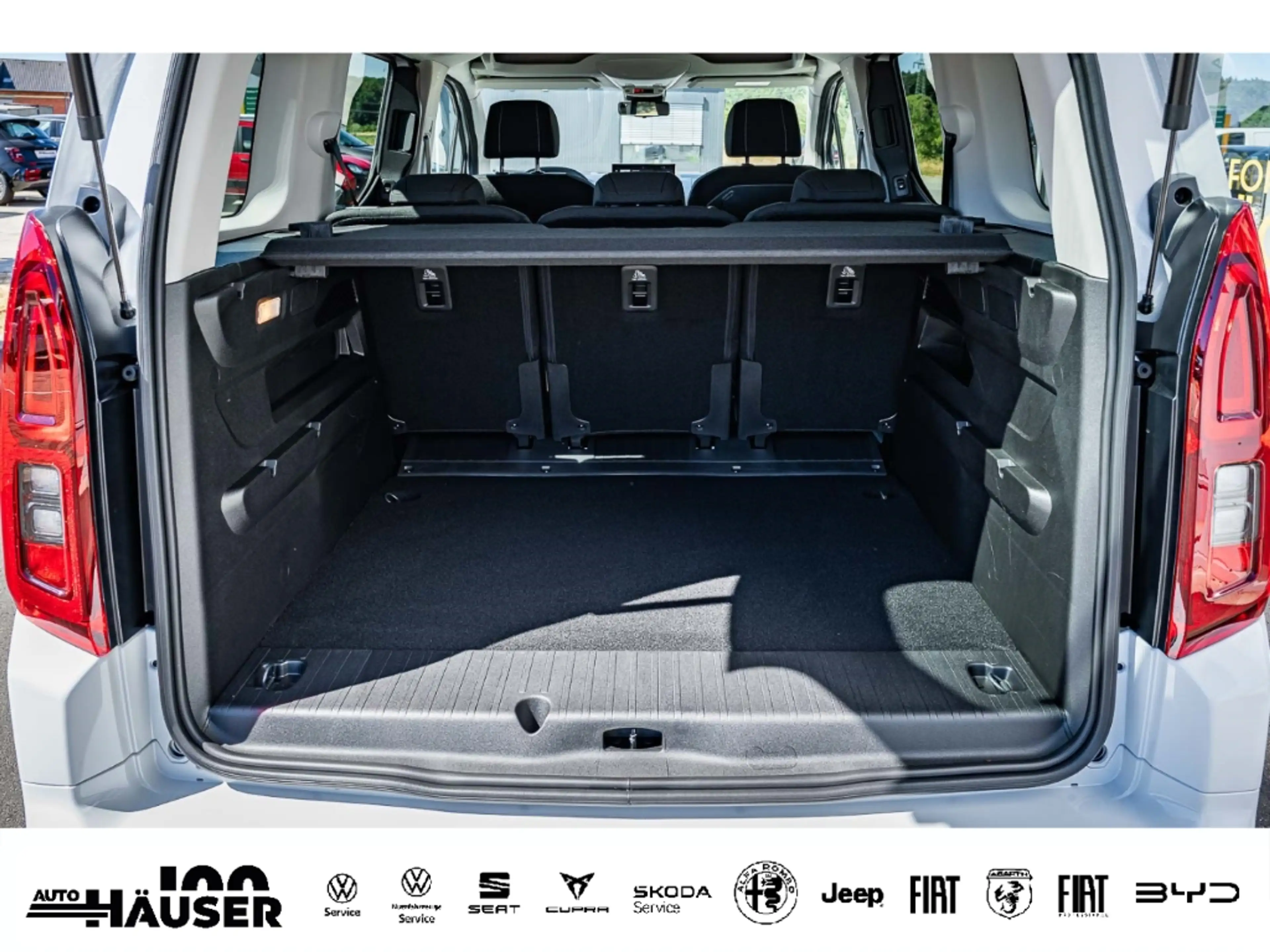 Fiat Qubo L ICON 1.2 Benziner 5-SITZER KAMERA LED PDC TEMPOM — photo 8