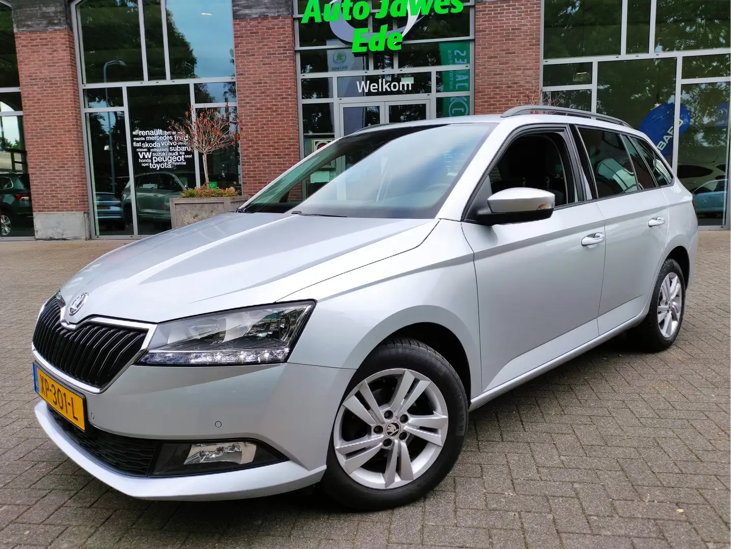 Skoda Fabia Combi 1.0 TSI Style Parkeersensoren V+A - Climatro Gris - 2