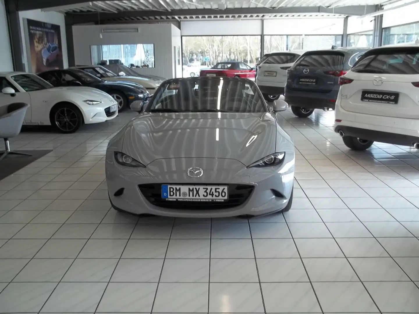 Mazda MX-5 1.5L SKYACTIV-G (132 hp) Exclusive-line Grau - 1