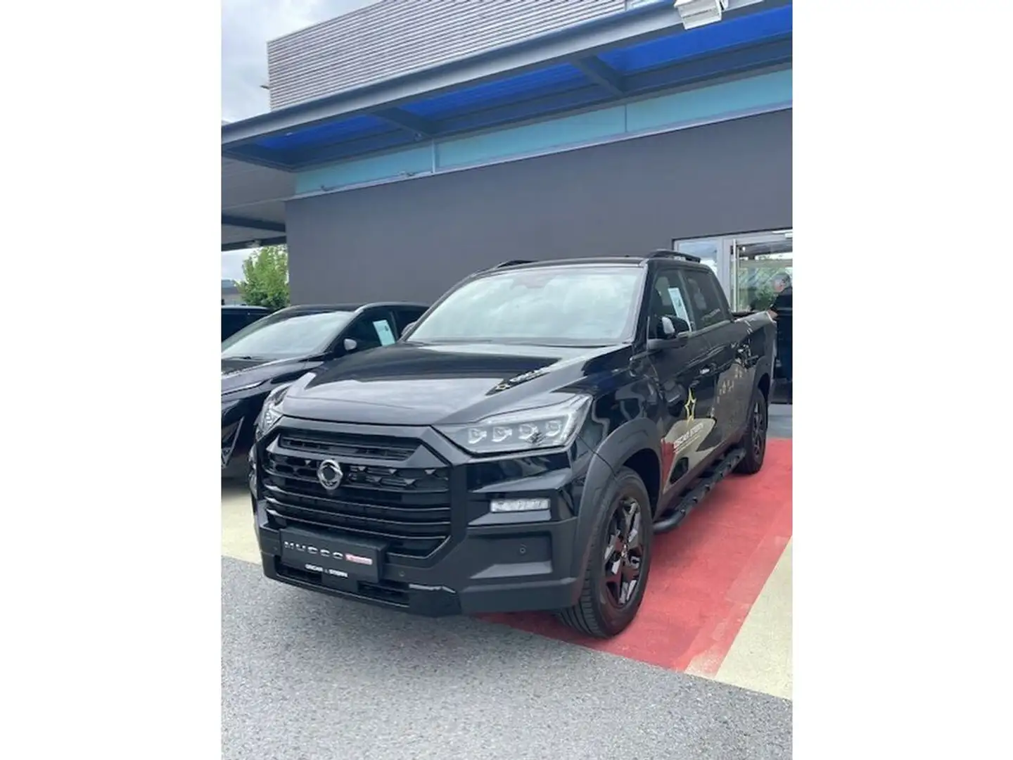 KGM Musso KGM Grand 2,2 e-XDI Diesel Automatik 4x4 Black Ed Noir - 1