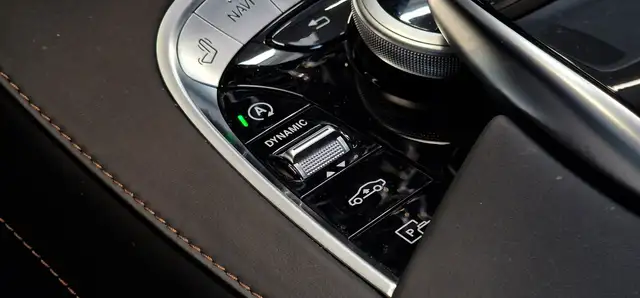 Mercedes-Benz S-Class view 25