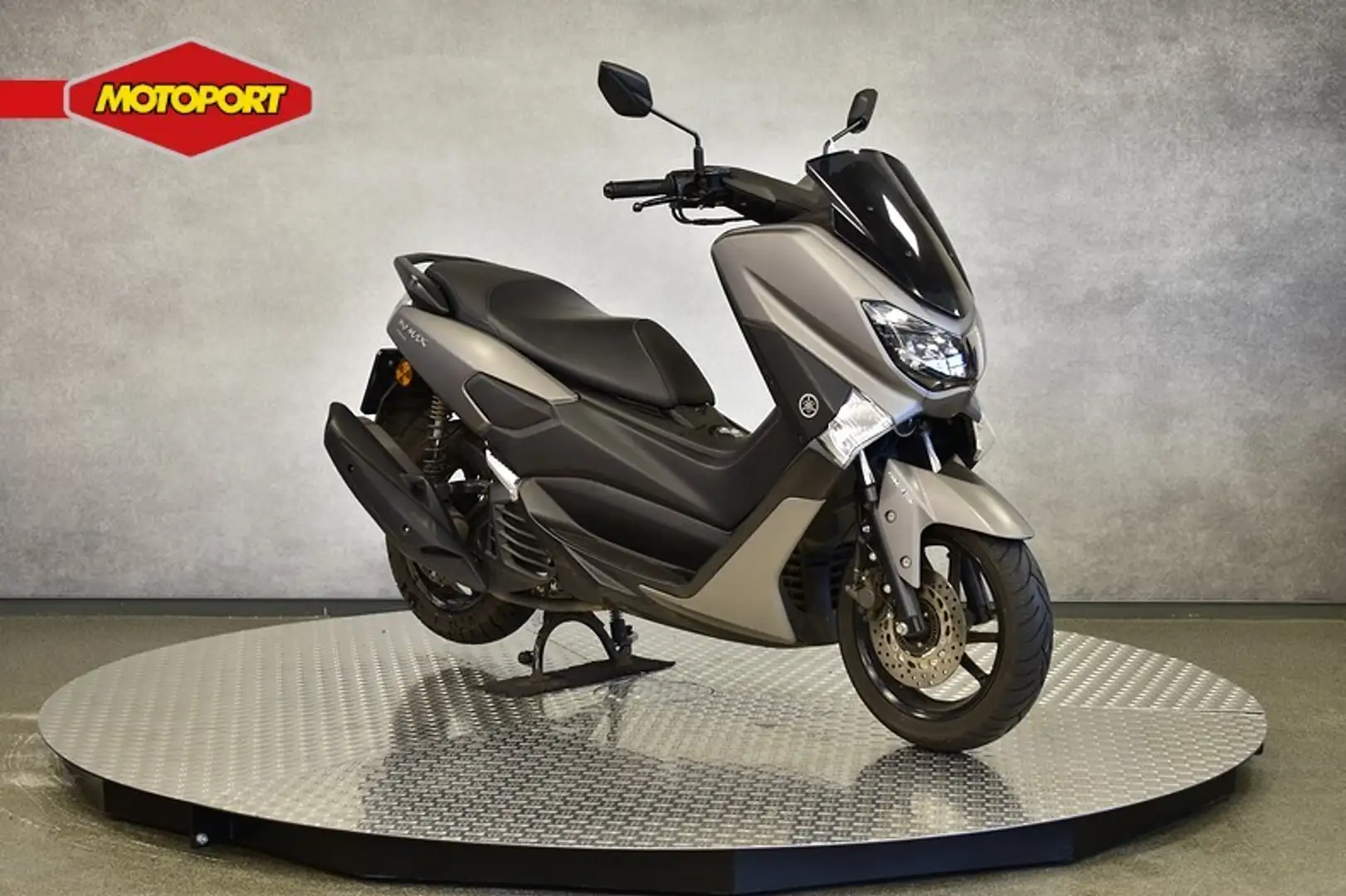 Yamaha NMAX 155 Zwart - 2
