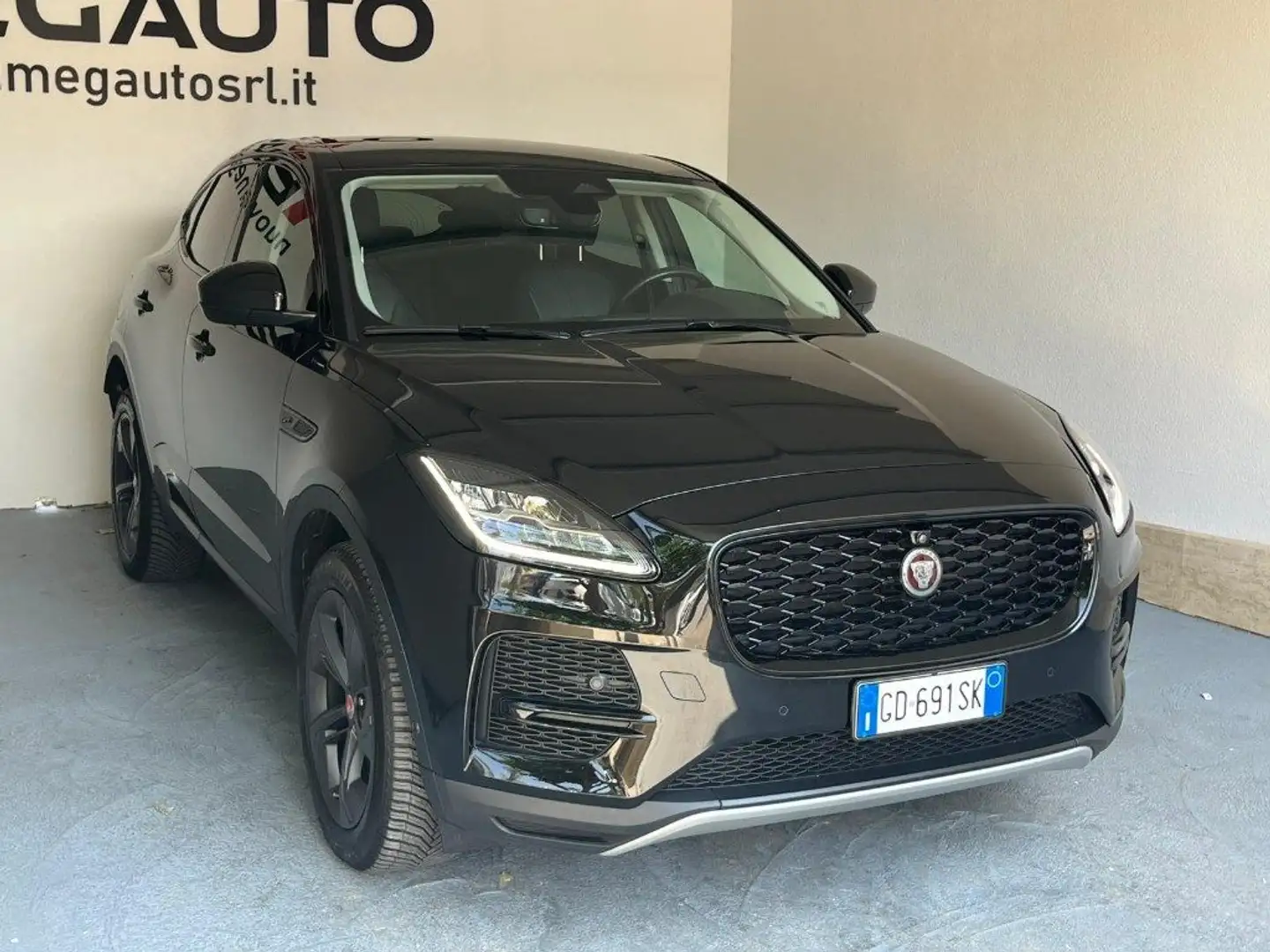 Jaguar E-Pace Jaguar E-PACE Hybrid S MHEV Noir - 2