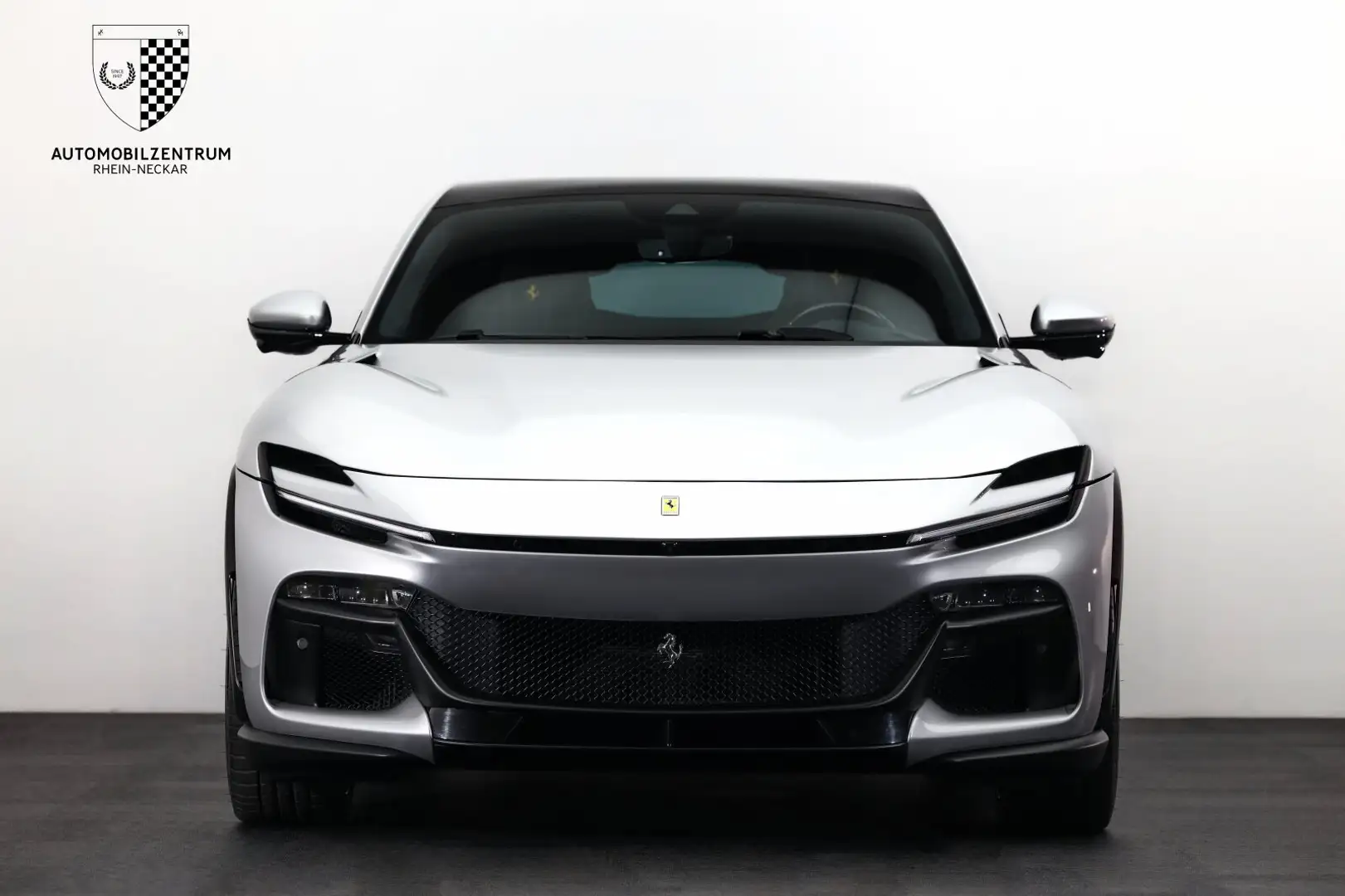 Ferrari Purosangue Purosangue Panorama/Carbon/Massage/360Kam/Lift Stříbrná - 2