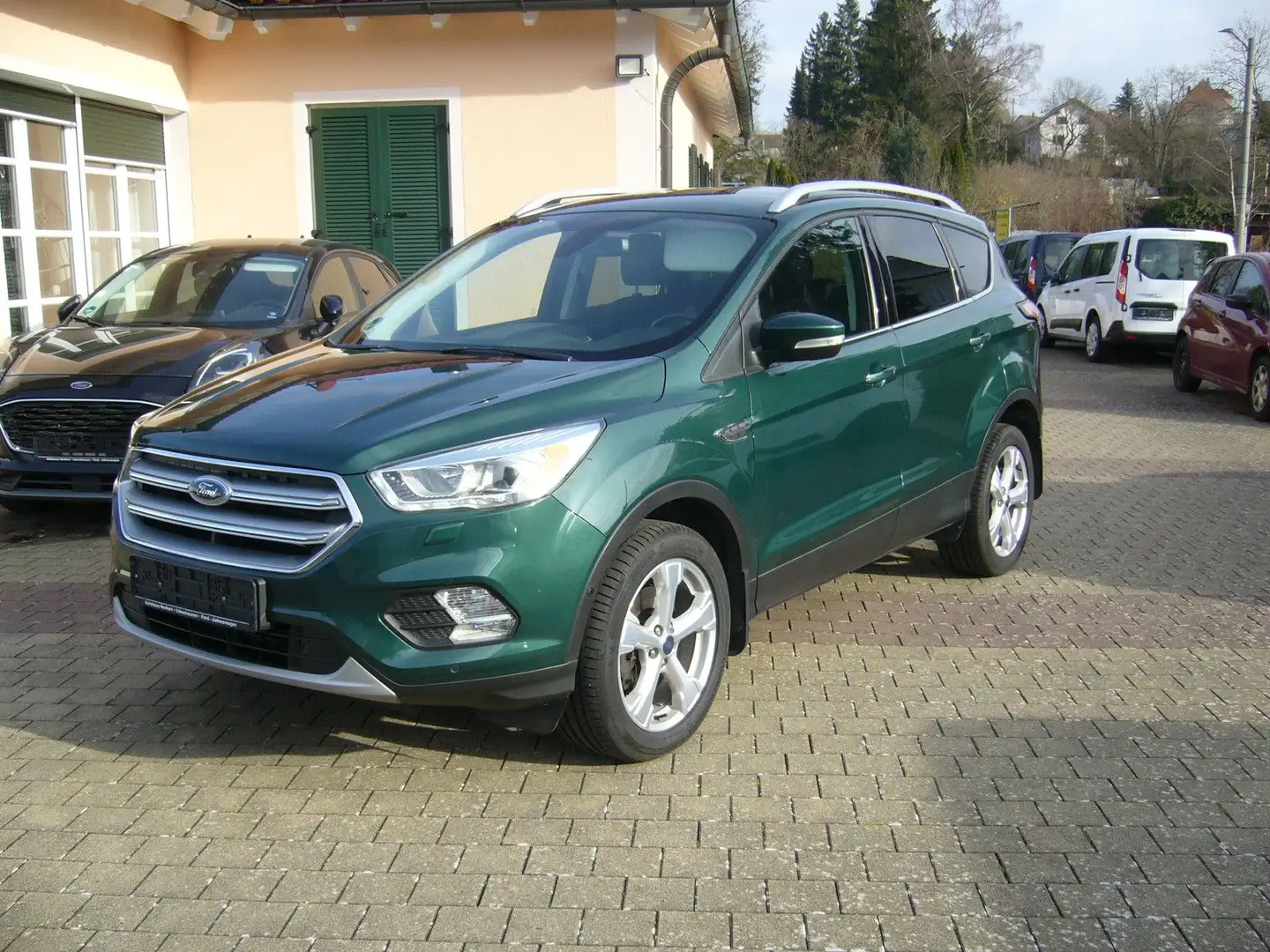 Ford Kuga 4x4 Xenon, AHK, Kamera, elek. Klappe, 18" Vert - 1