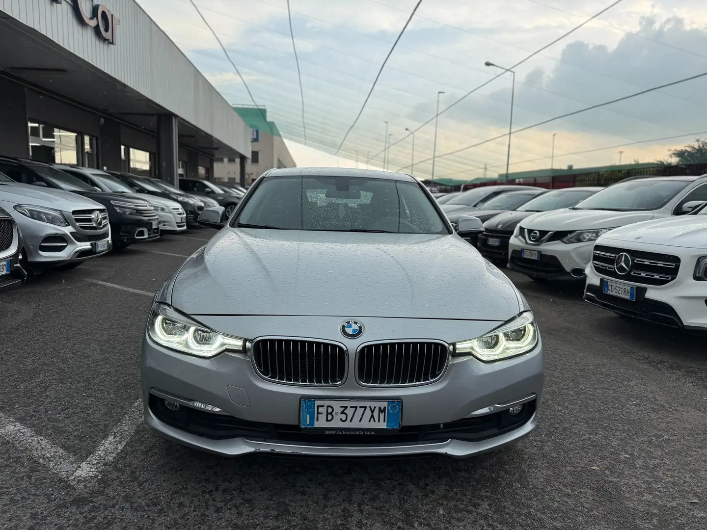 BMW 320 320d Touring Luxury auto EURO 6 Grigio - 2